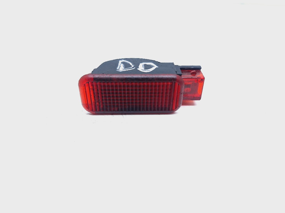 Luz Cortesia Porta Dianteira Direita Audi A3 Sedan 1.8 2015