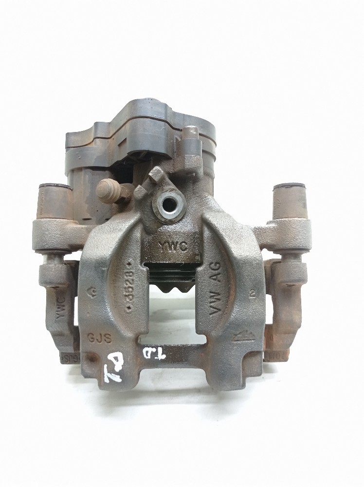 Cavalete Traseiro Direito Vw Passat Tsi 2.0 2018 3q0615406