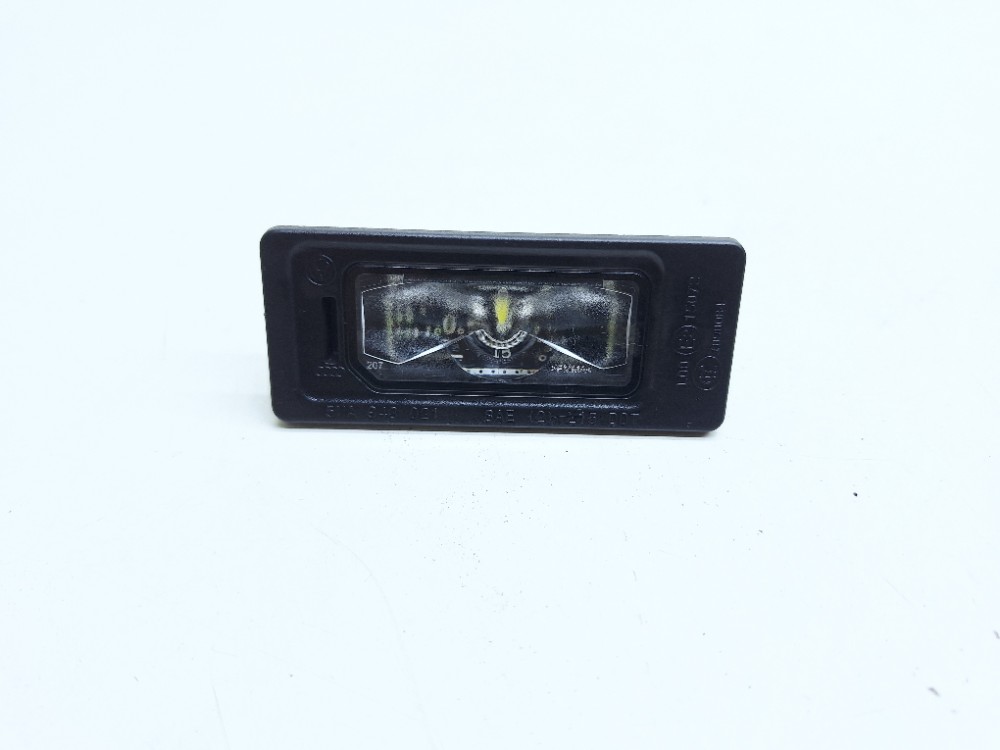 Luz Placa Traseira Vw Taos Tsi 1.4 2024 5na943021