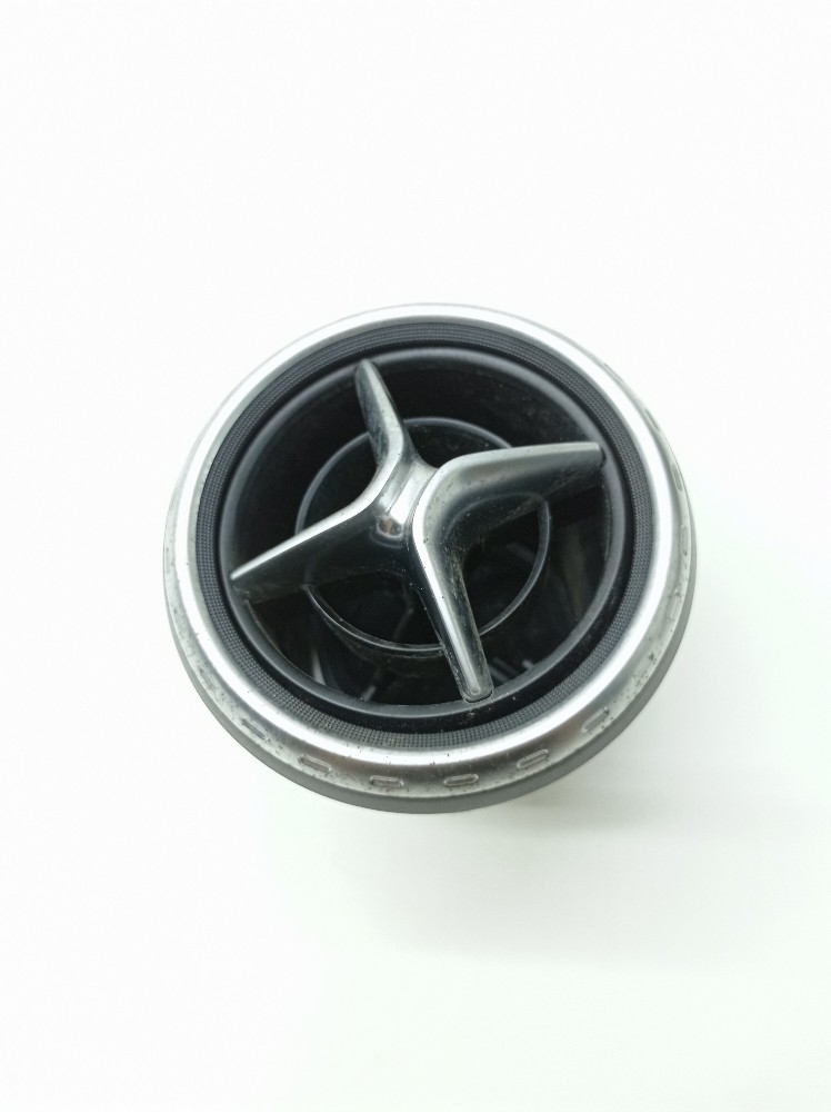 Difusor Ar Direito Mercedes Gla200 1.6 2015 A1568300154
