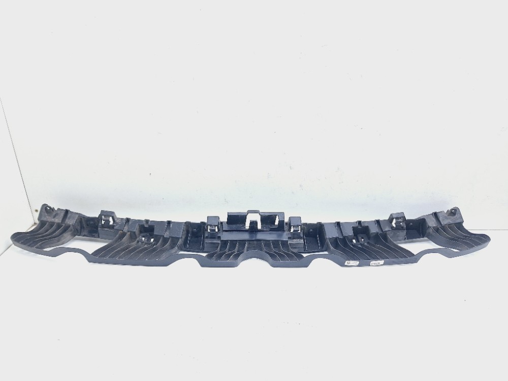 Guia Central Parachoque Traseiro Vw Jetta Tsi 1.4 2018 2019