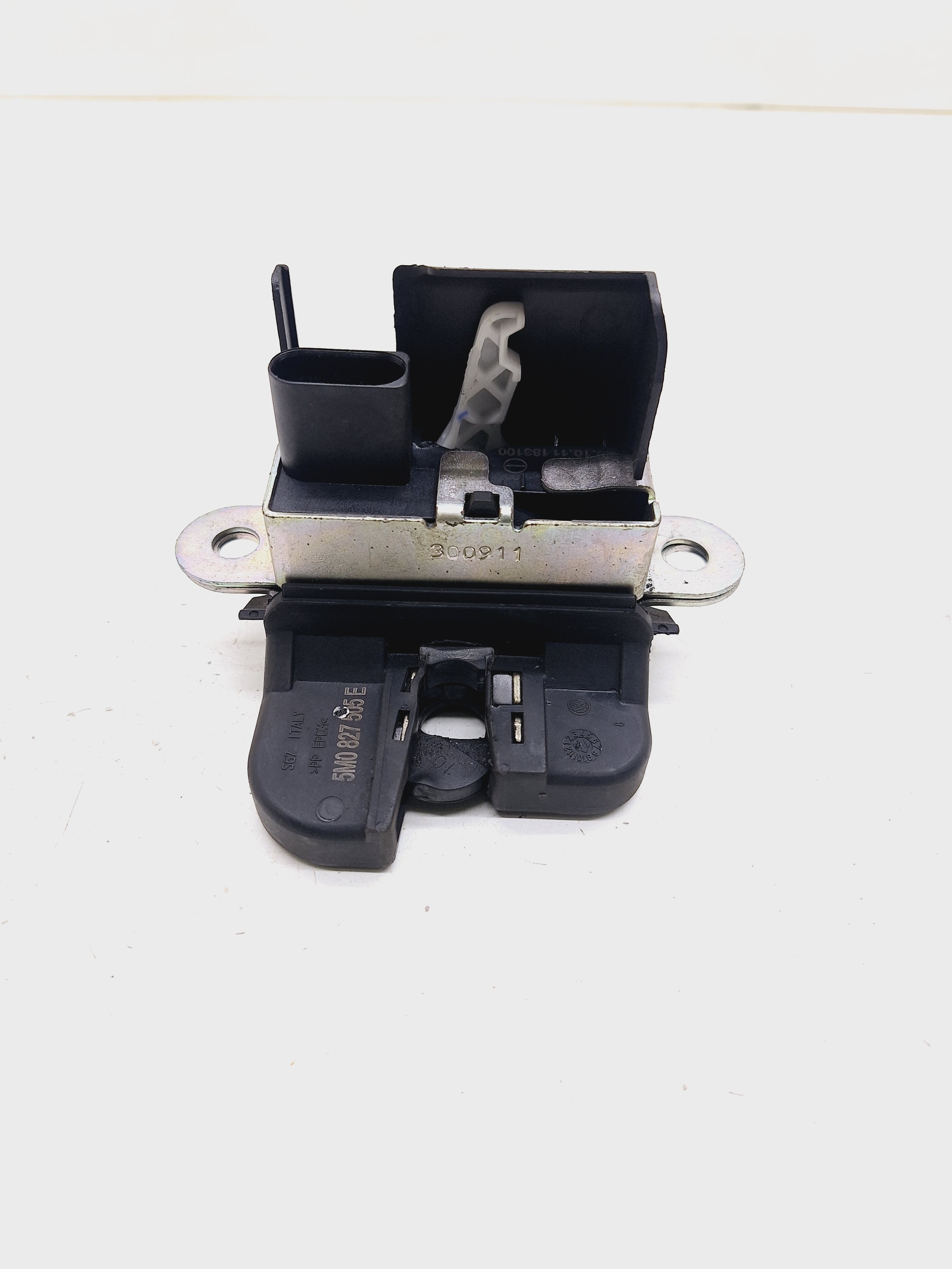 Fechadura Tampa Traseira Porta Malas Vw Tiguan Tsi 2.0 2012