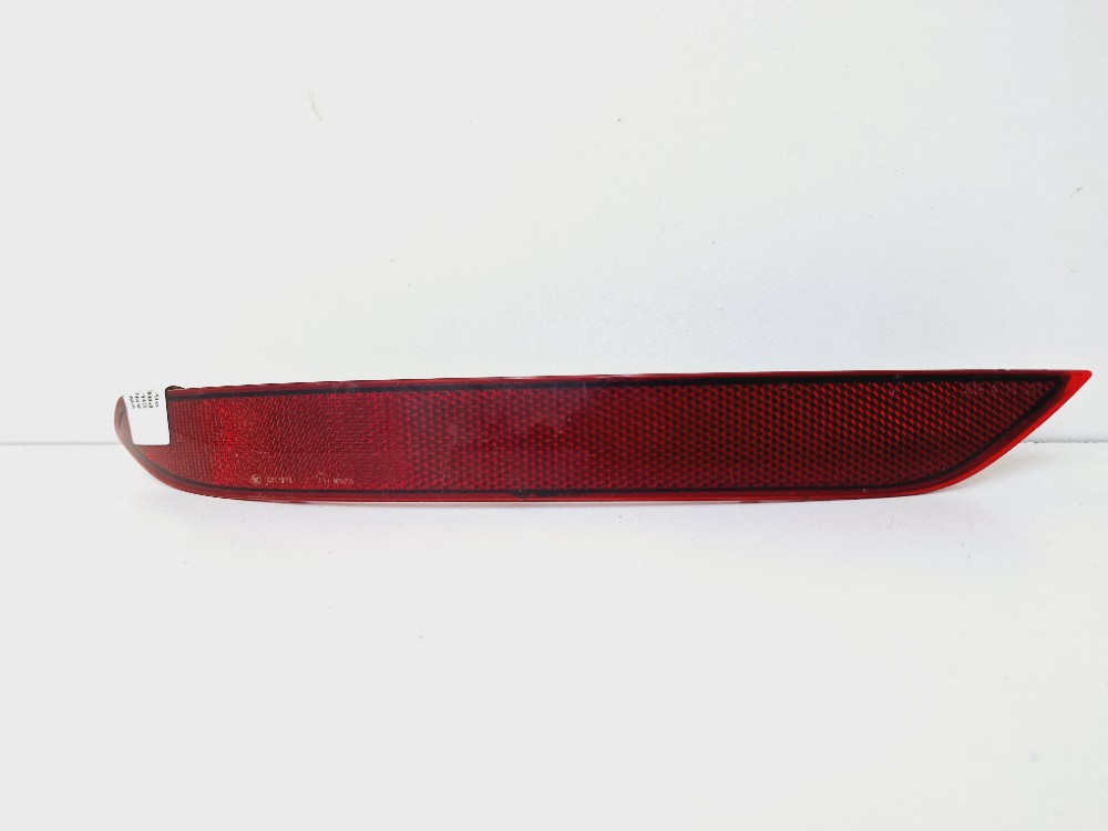 Refletor Olho Gato Traseiro Esquerdo Vw Jetta 2.0 Gli 2019 Vermelho