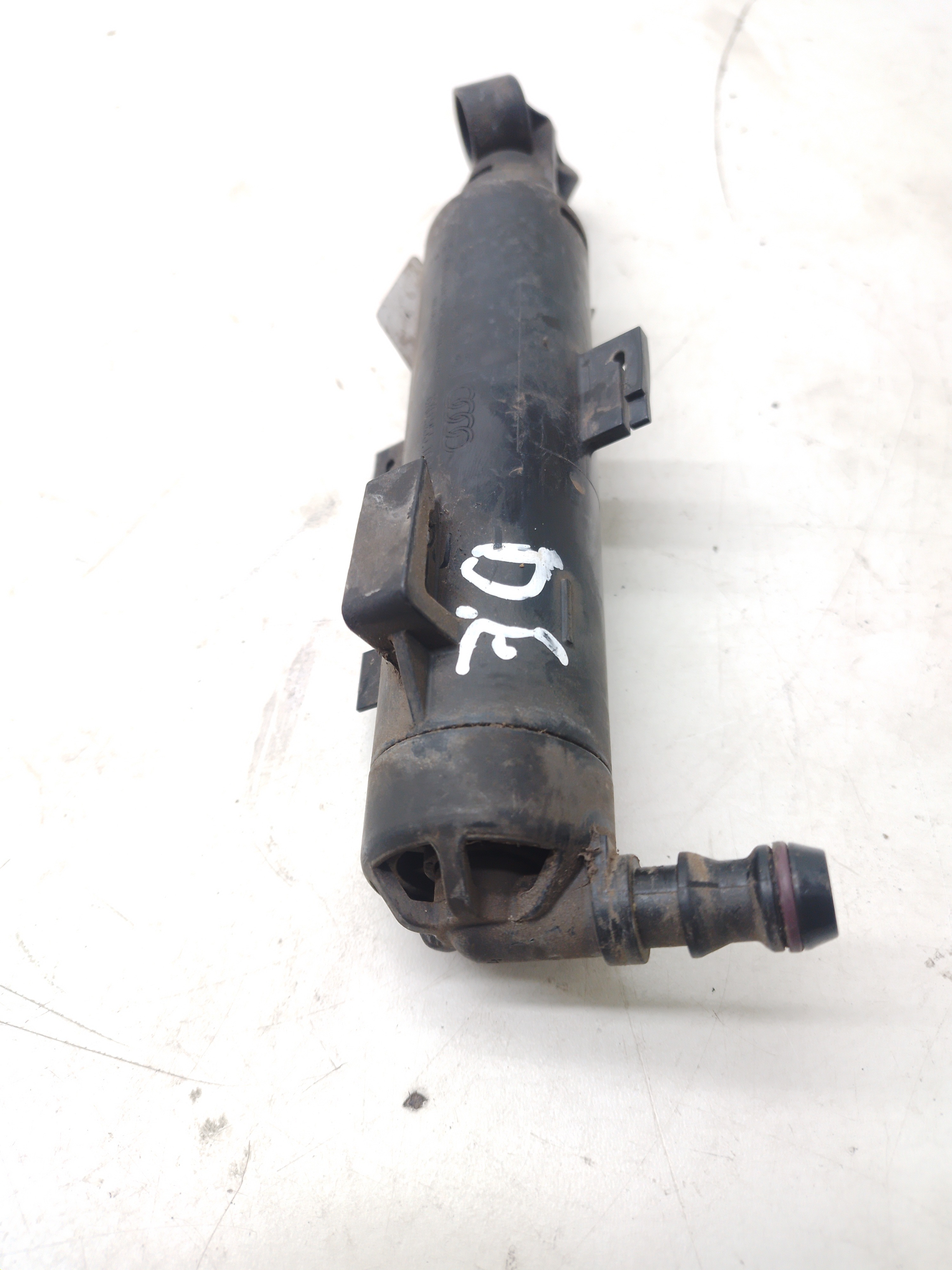 Esguicho Farol Esquerdo Audi A1 Tfsi 1.4 2011 Nº8x0955101a