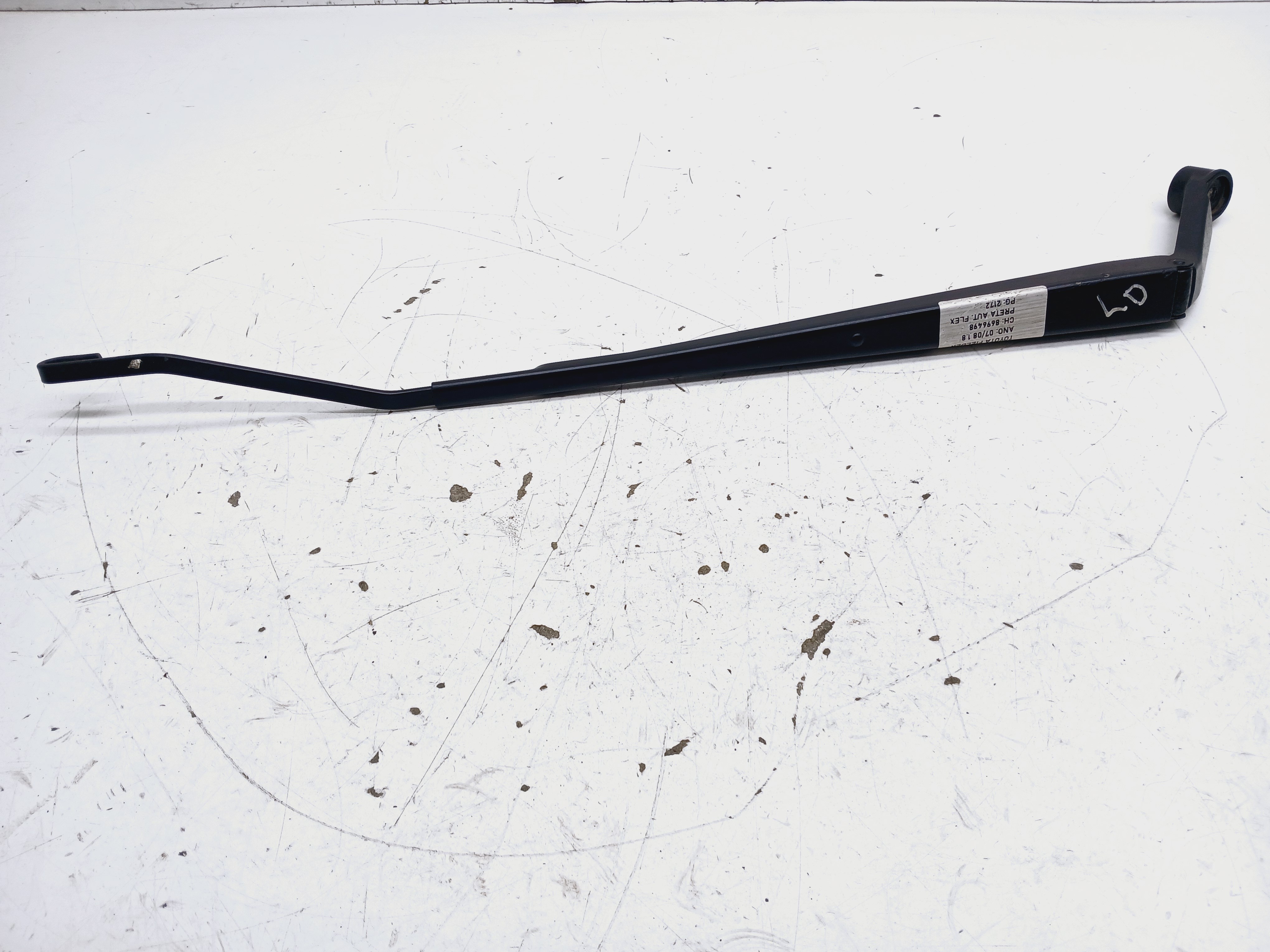 Braço Direito Limpador Toyota Fielder 1.8 2007 2008  Direito