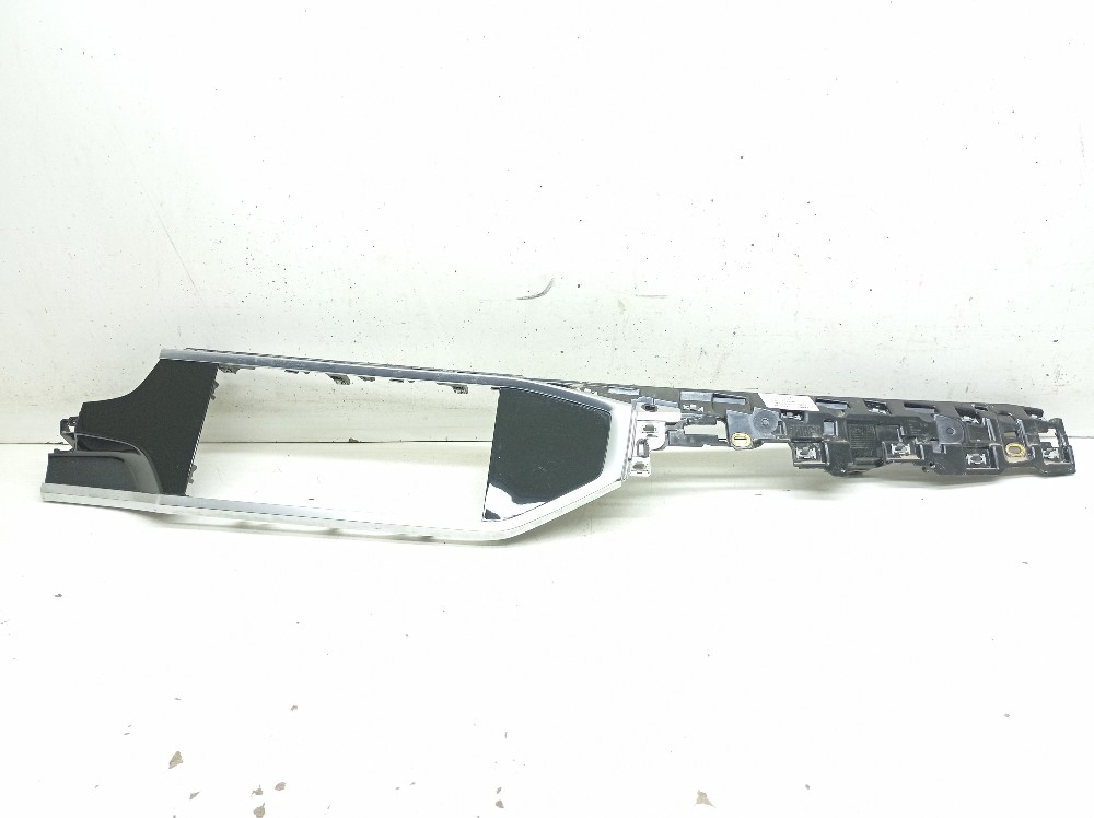Acabamento Painel Central Audi Q3 Tfsi 1.4 2020 83b853190a