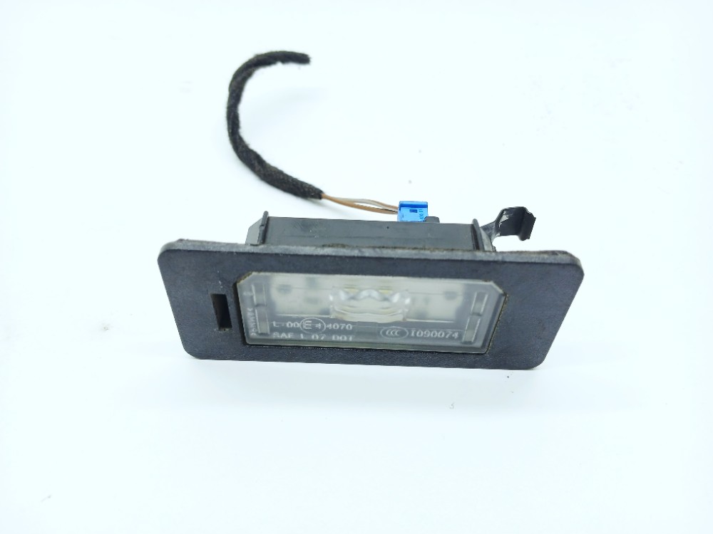 Luz Placa Traseira Bmw 320 2.0 2016 2017 7193293
