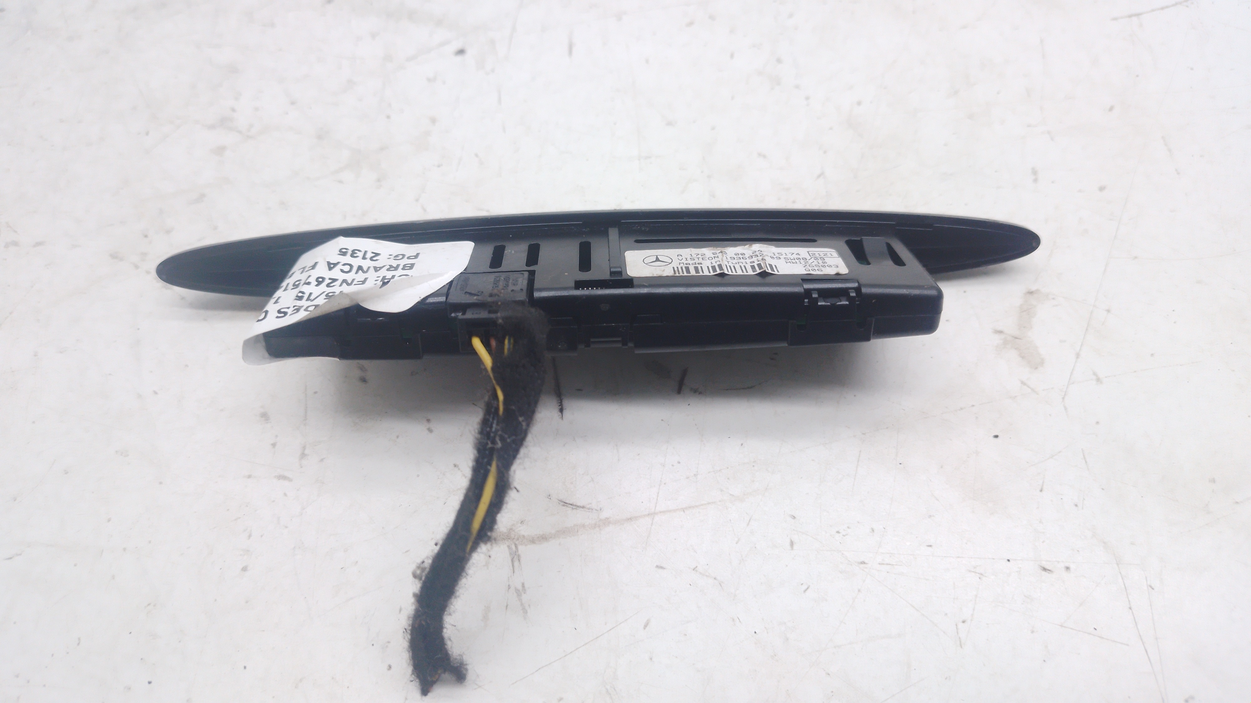 Sensor Estacionamento Dianteito Mercedes Cla200 1.6 2015  Preto
