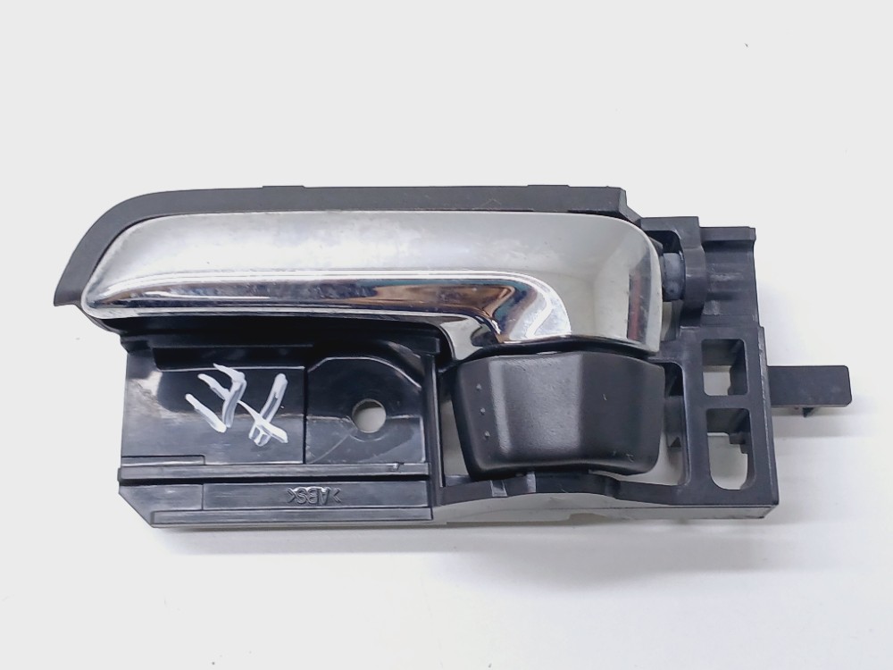Maçaneta Interna Traseira Esquerda Suzuki Sx4 2.0 2012  Traseira