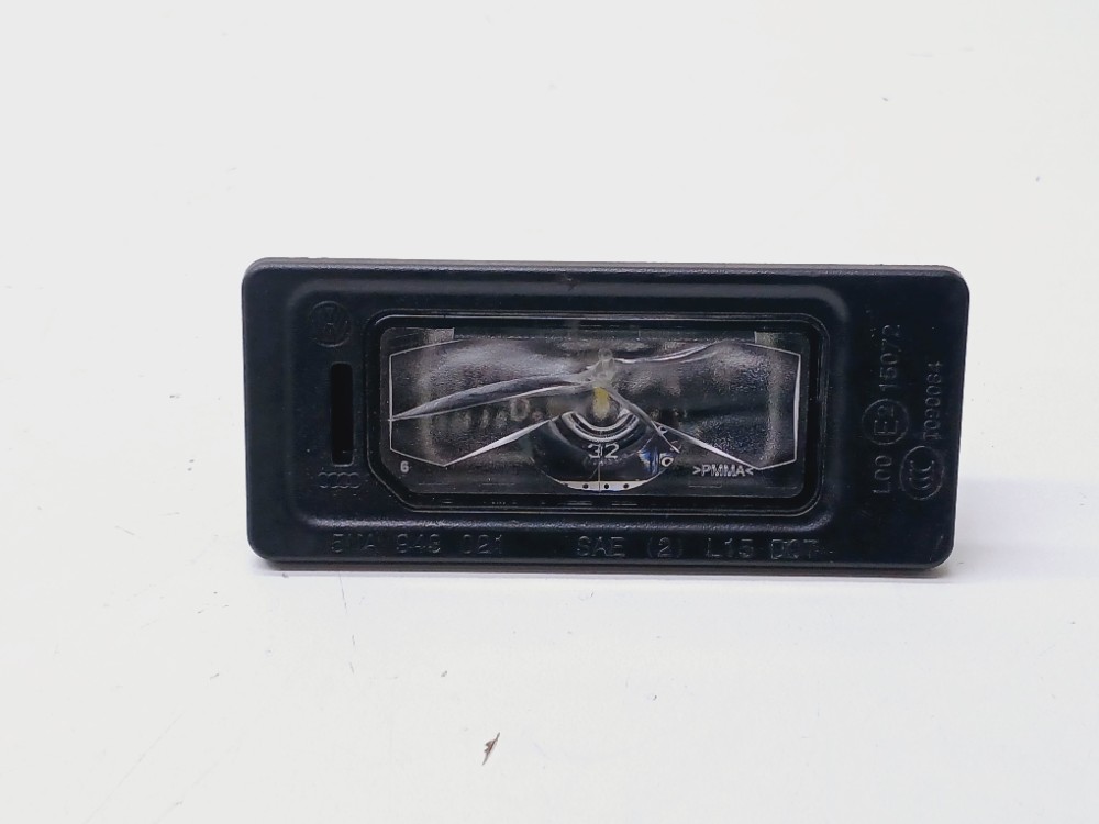 Lanterna Luz Placa Vw Tiguan Rline 2.0 Tsi 2019 5na943021