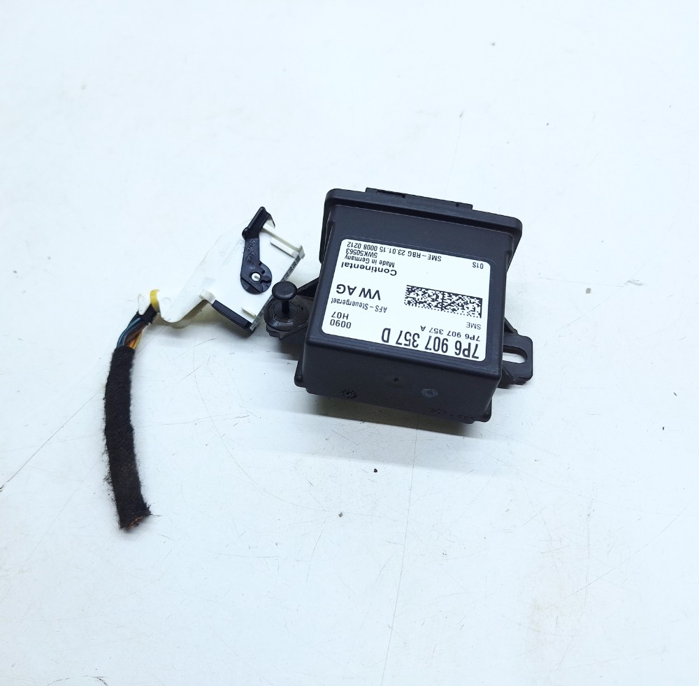 Módulo Farol Volkswagen Golf Gti 2.0 2015 7p6907357d