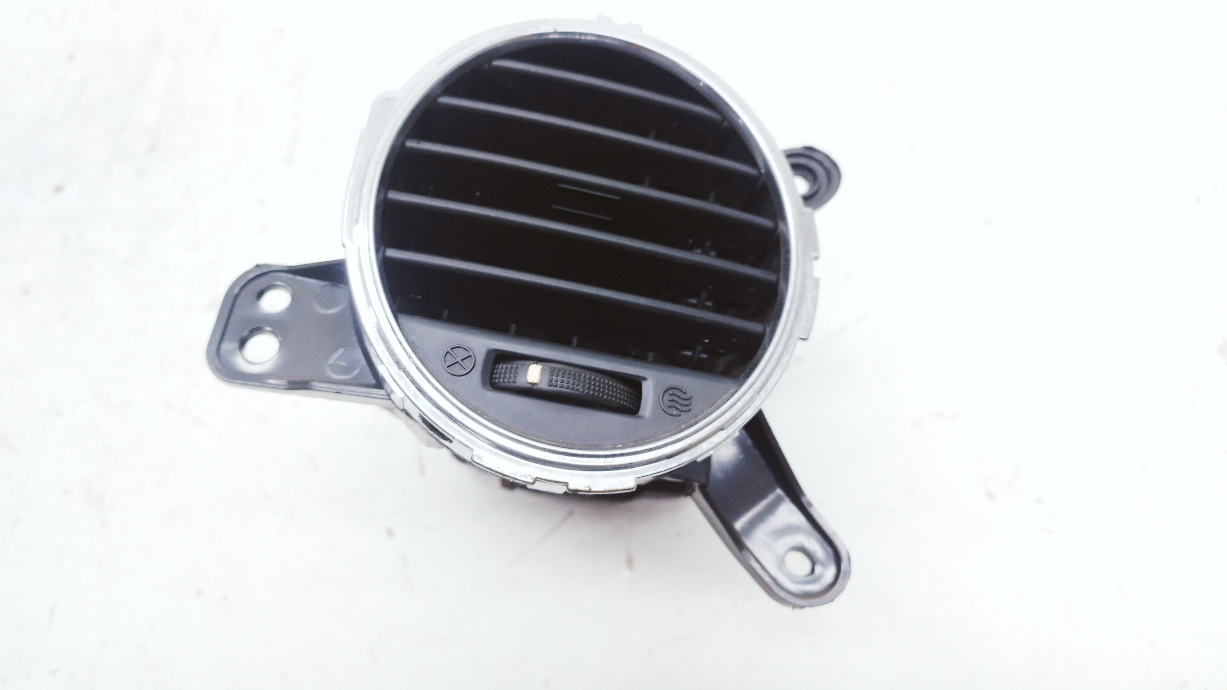 Difusor Ar Central Esquerdo Kia Carens 2013 Nº974301d000