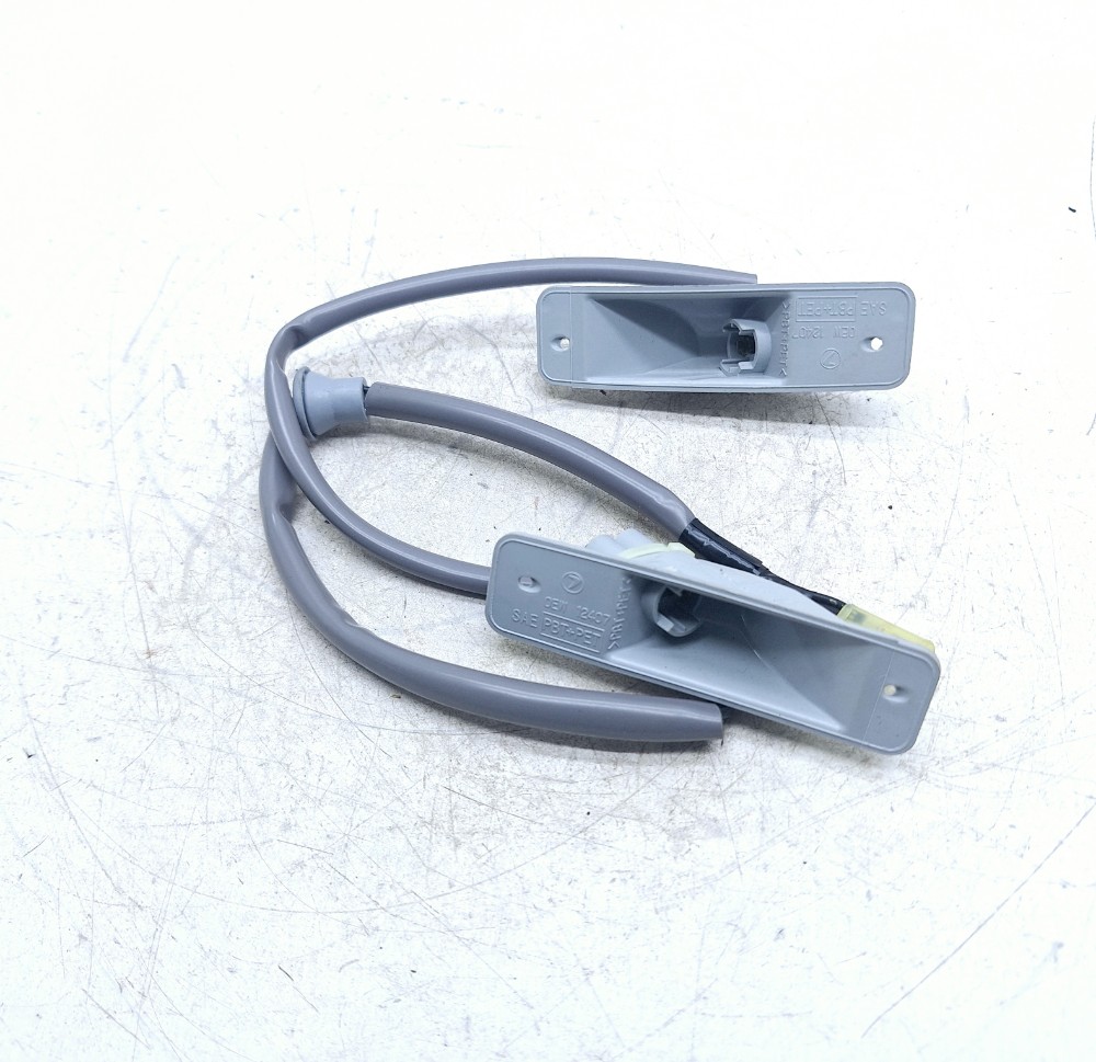 Lanterna Luz Placa Subaru Legacy 2.5 2004 2005 84391ag060