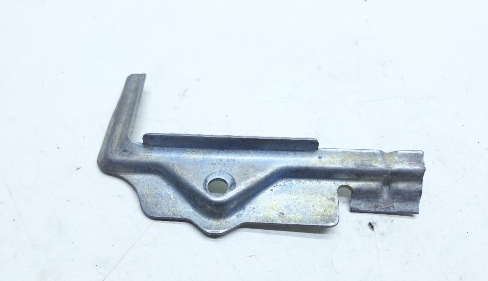Suporte Caixa Bateria Vw Taos Tsi 1.4 2024 5q0803219c