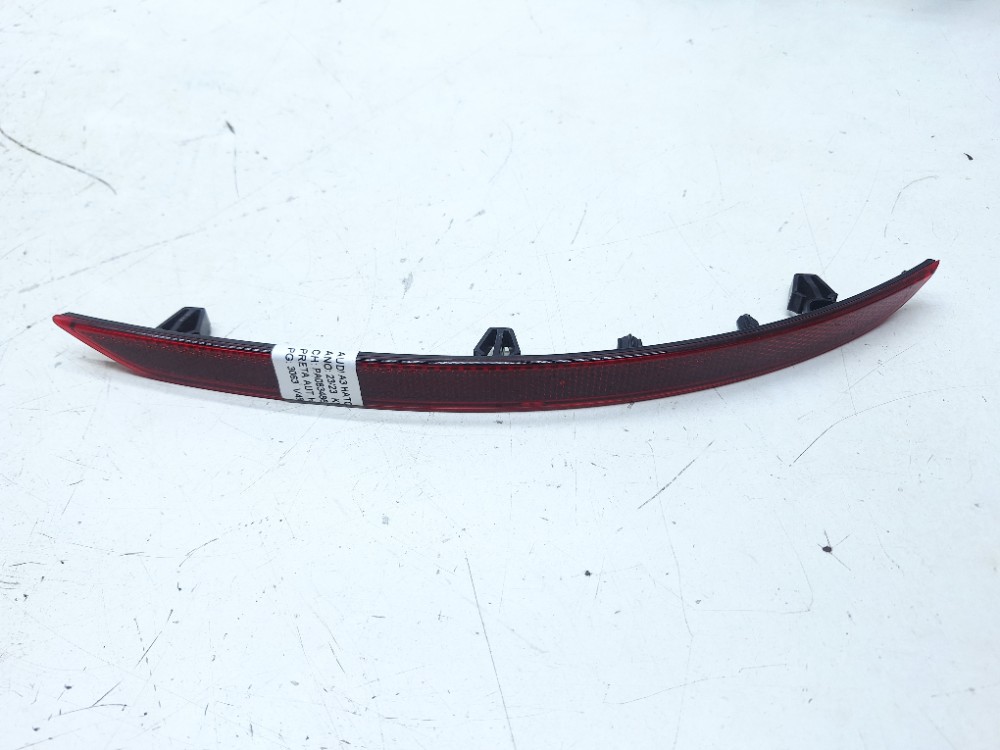 Refletor Olho Gato Traseiro Esquerdo Audi A3 Hatch 2.0 2023