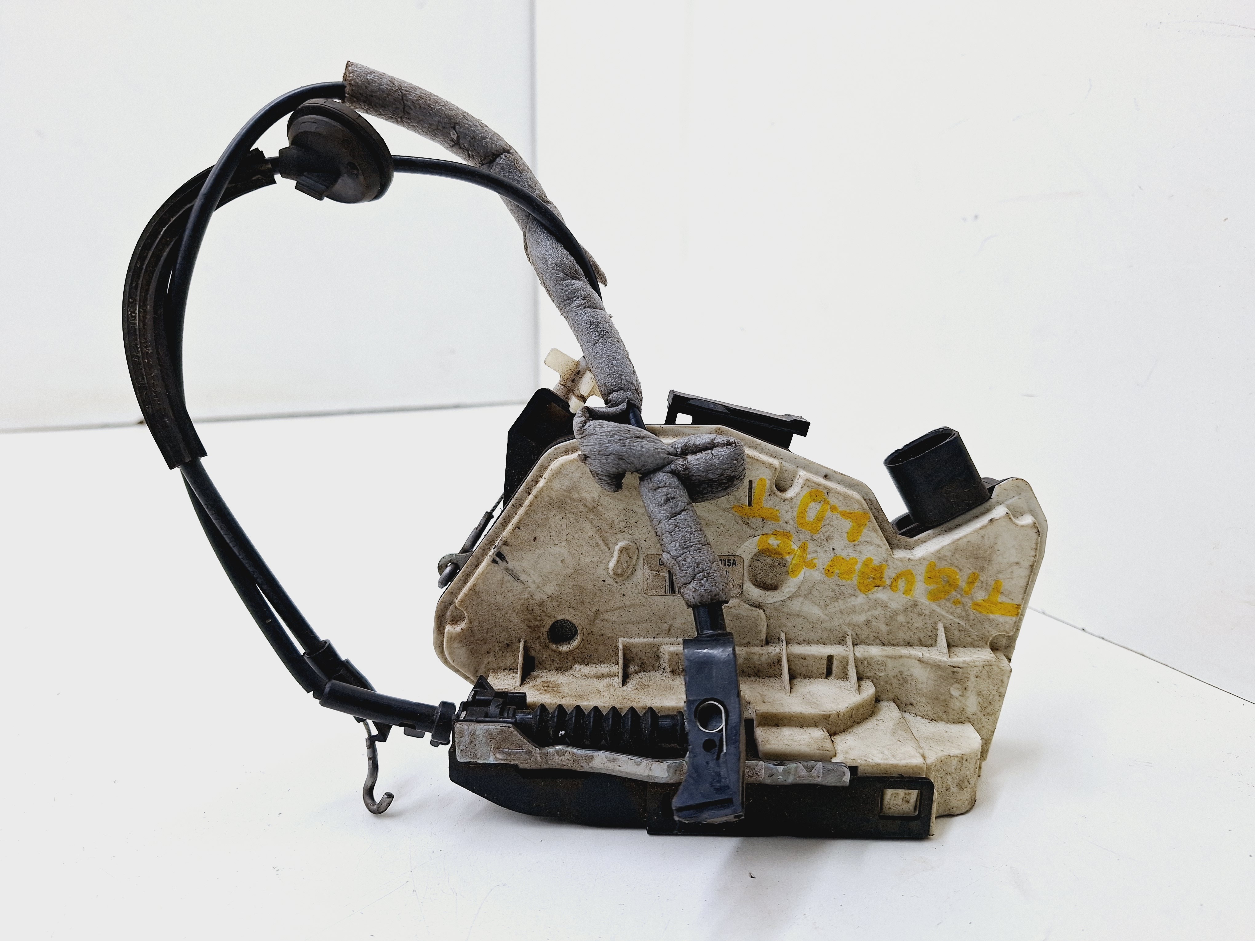 Fechadura Porta Traseira Esquerda Vw Tiguan 2.0 2011 / 2012
