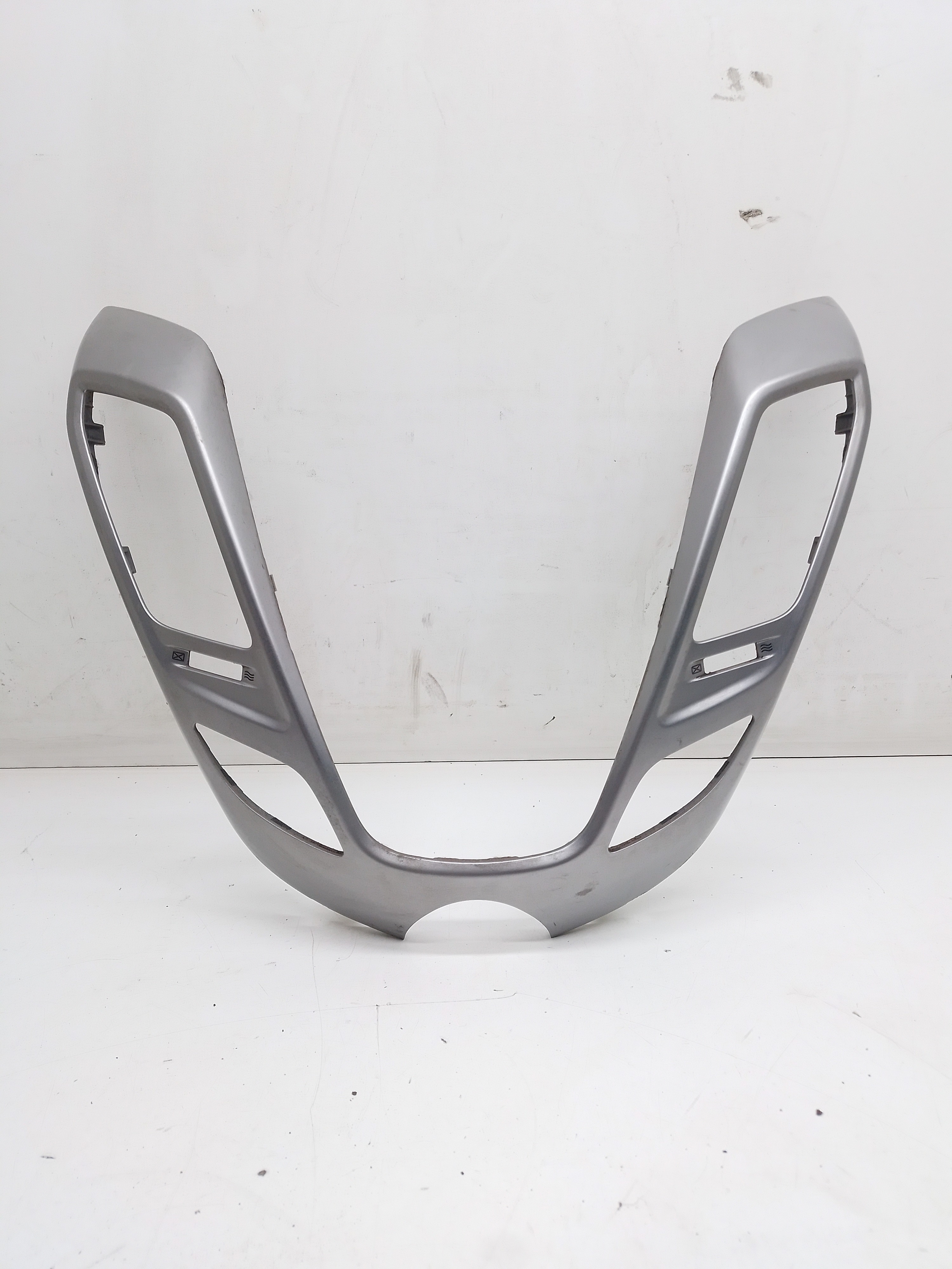 Acabamento Painel Central Hyundai Veloster 1.6 2011 / 2012