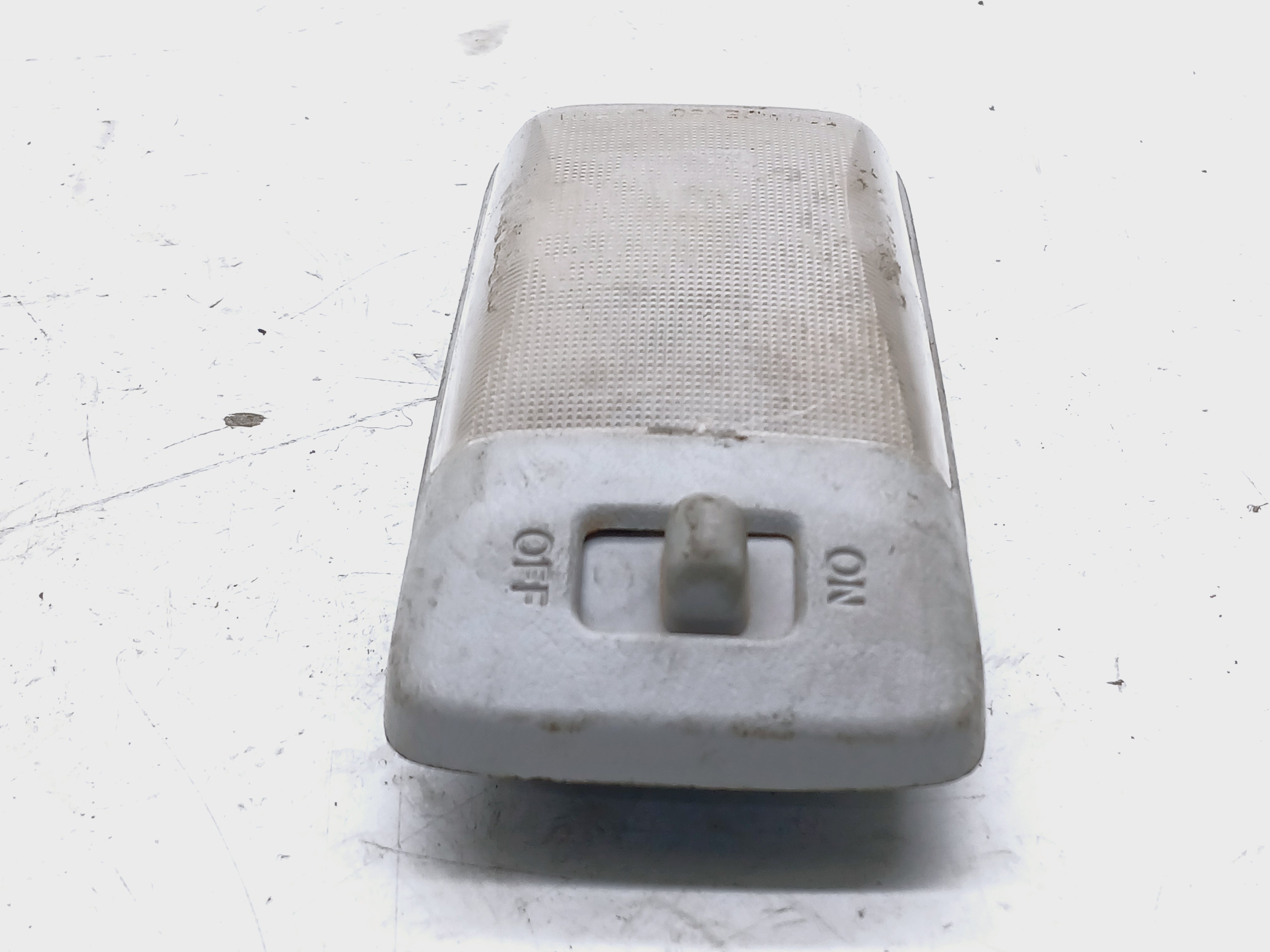 Luz Teto Cortesia Gm Tracker 2.0 2008