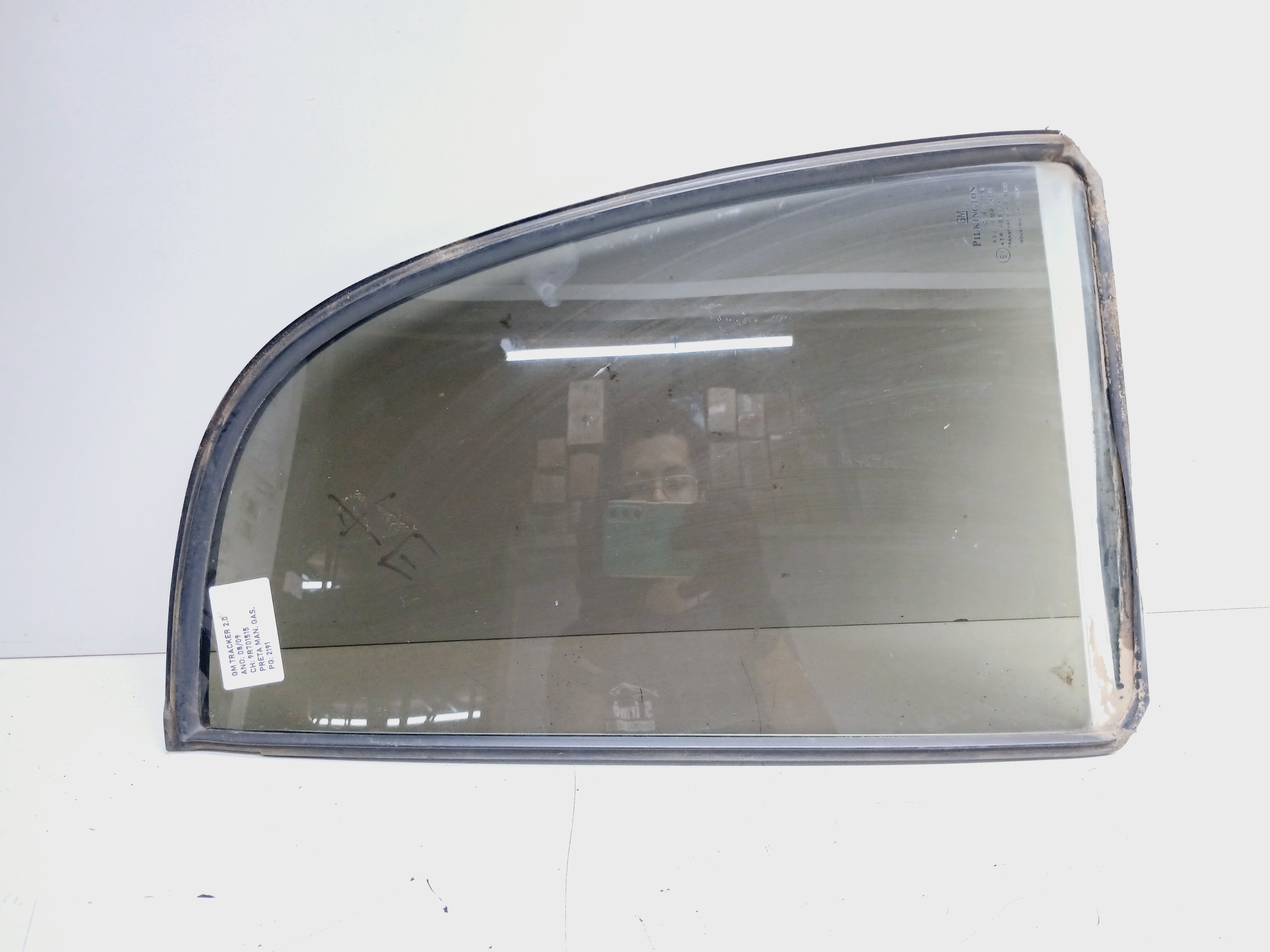 Vidro Fixo Traseiro Esquerdo Gm Tracker 2.0 2008 2009