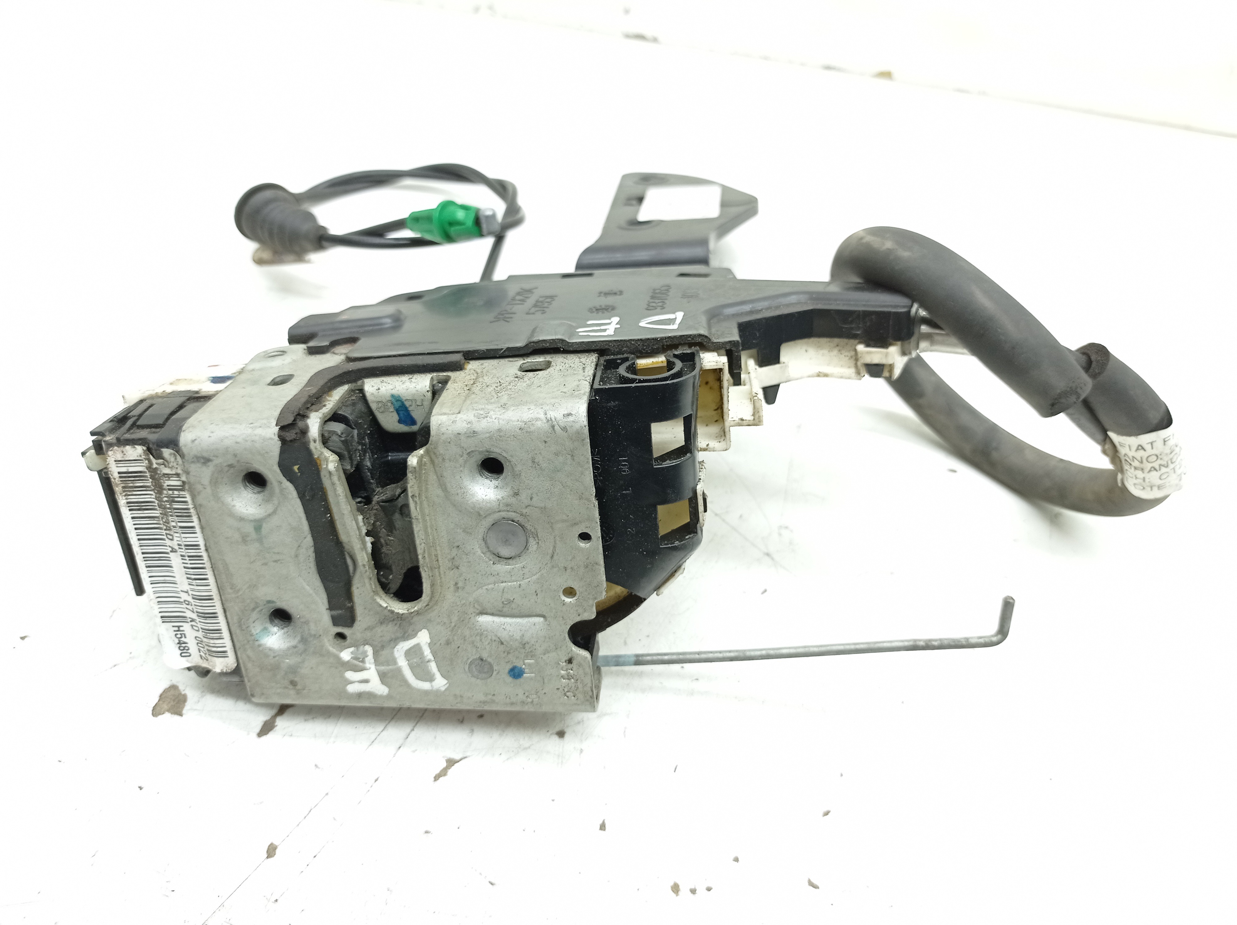 Fechadura Porta Dianteira Esquerda Fiat Freemont 2.4 2012
