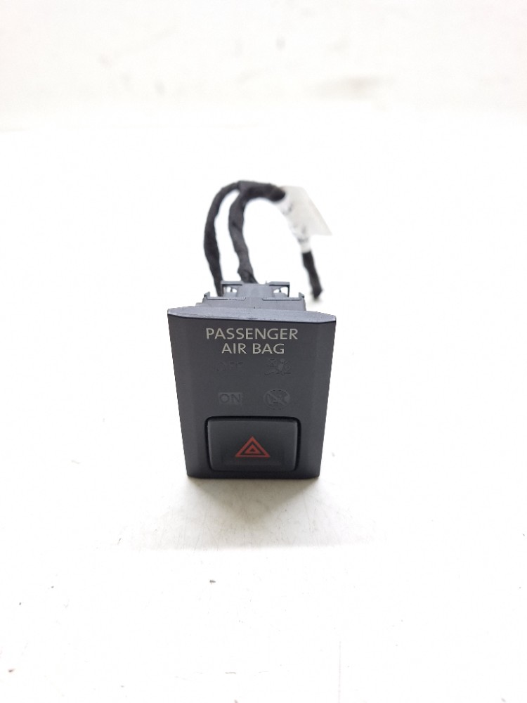Botão pisca alerta Vw Tiguan Tsi 1.4 2018 2019 5nb919225a