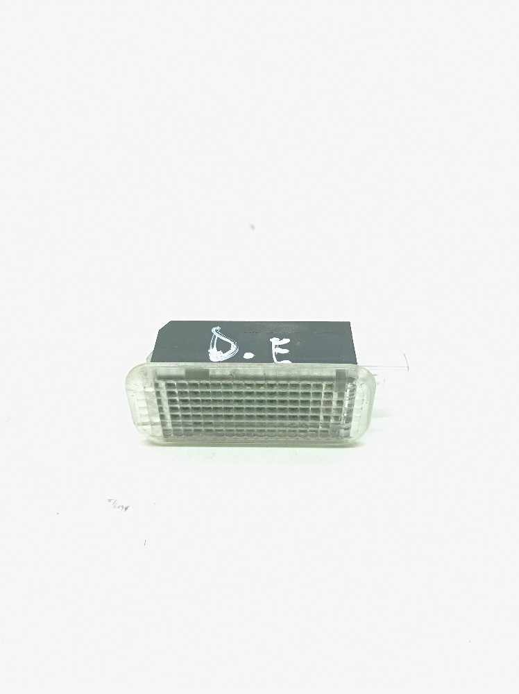 Luz Cortesia Dianteira Esquerda Audi A3 Tfsi 2.0 2016