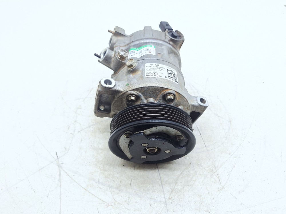 Compressor Ar Condicionado Vw Jetta Rl 1.4 2020 5q0820803q