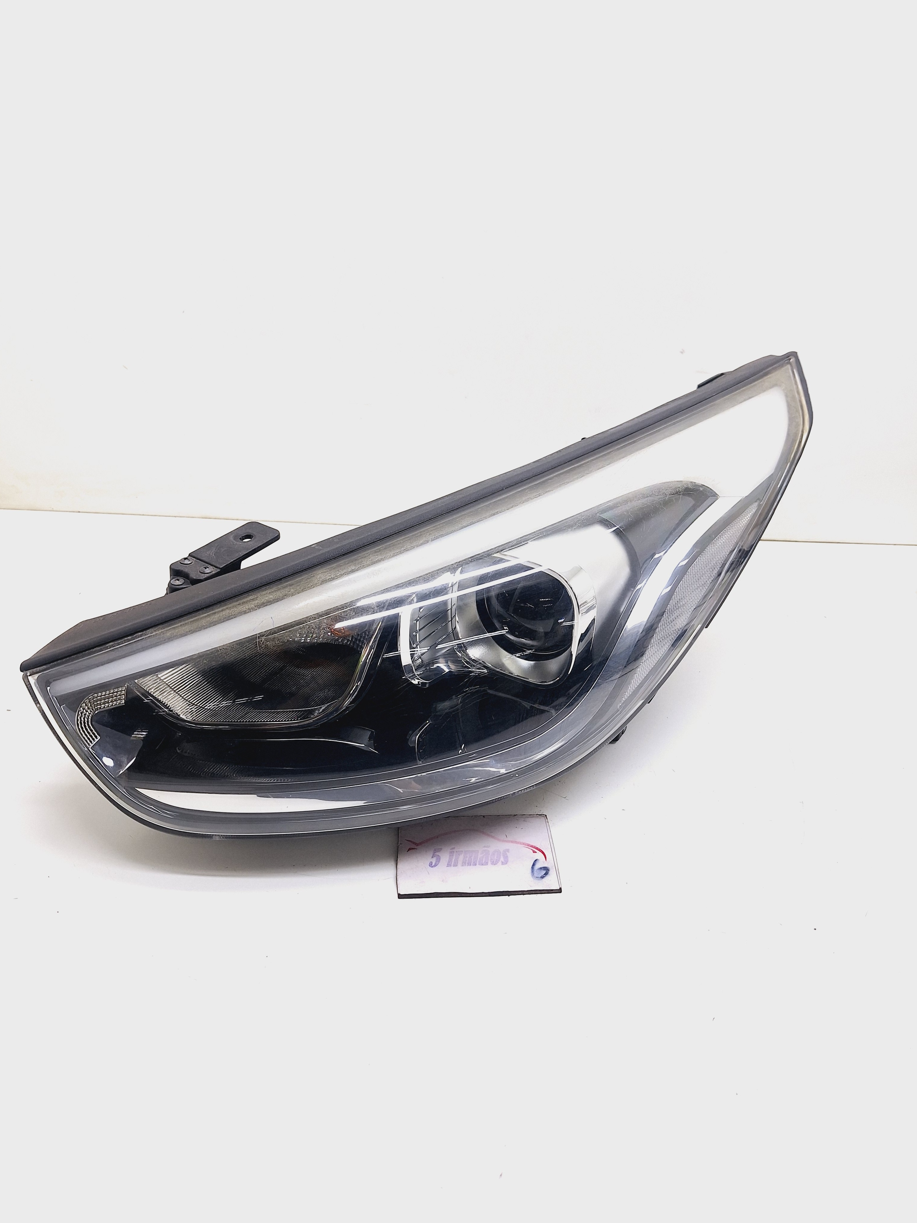 Farol Esquerdo Hyundai Ix30 2.0 Aut 2015 Á 2018 Direito