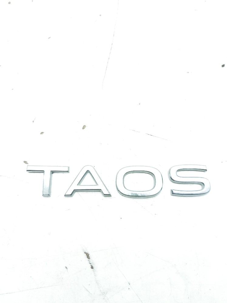 Emblema Tampa Traseira Vw Taos Tsi 1.4 2021 2022