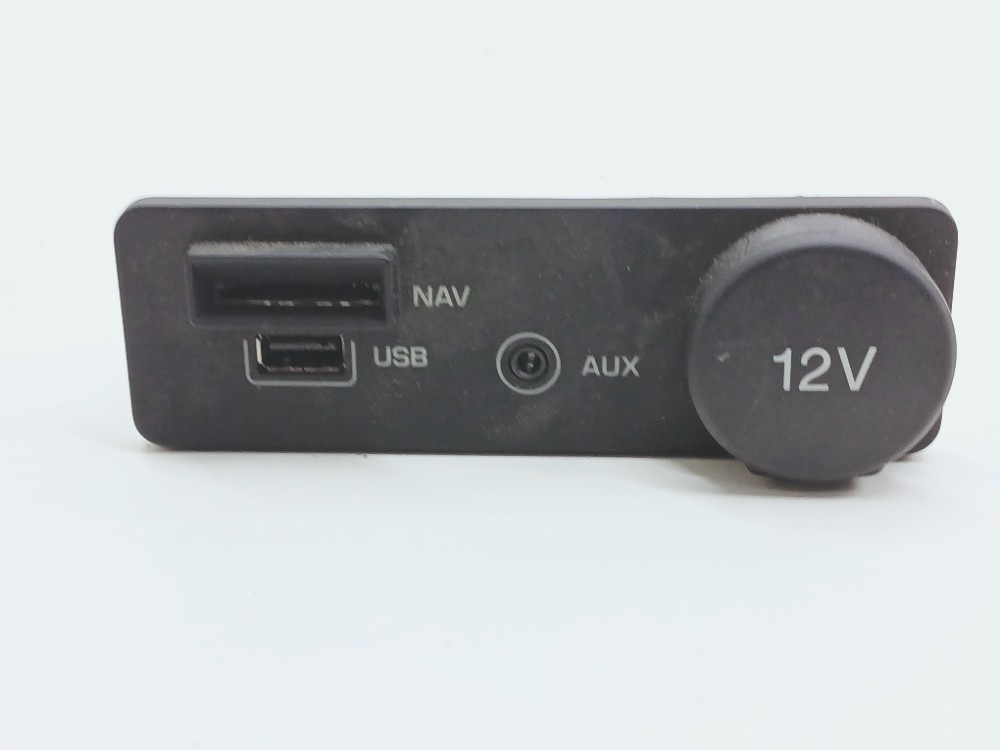 Entrada Auxiliar Usb Evoque 2.0 2017 Fk7219c166