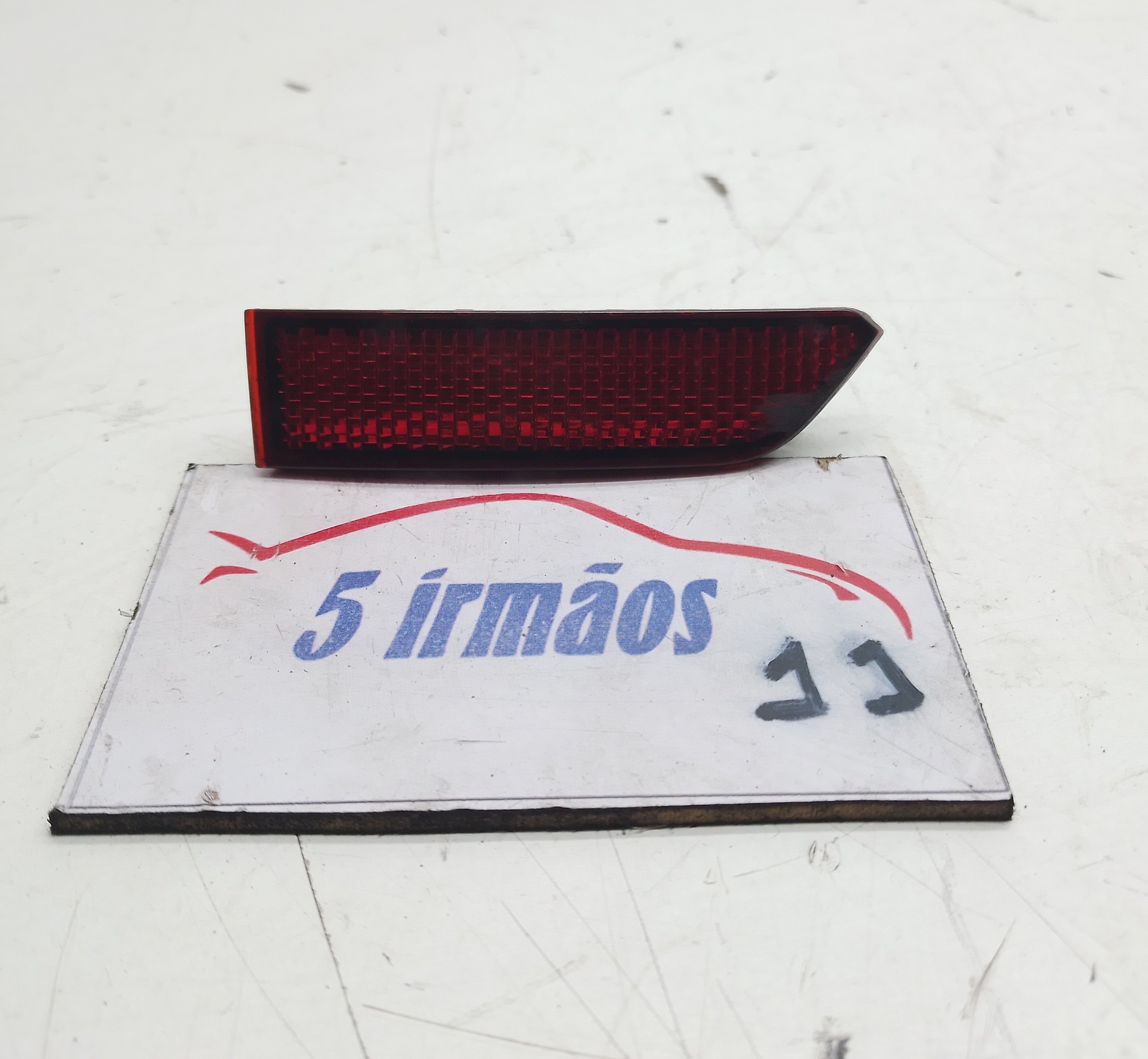 Refletor Olho Gato Traseiro Esquerdo Vw Tiguan Tsi 2.0 2019