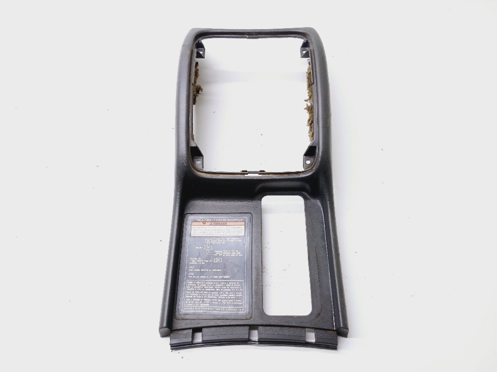 Moldura Console Alavanca Marcha Gm Tracker 2.0 2006 2007