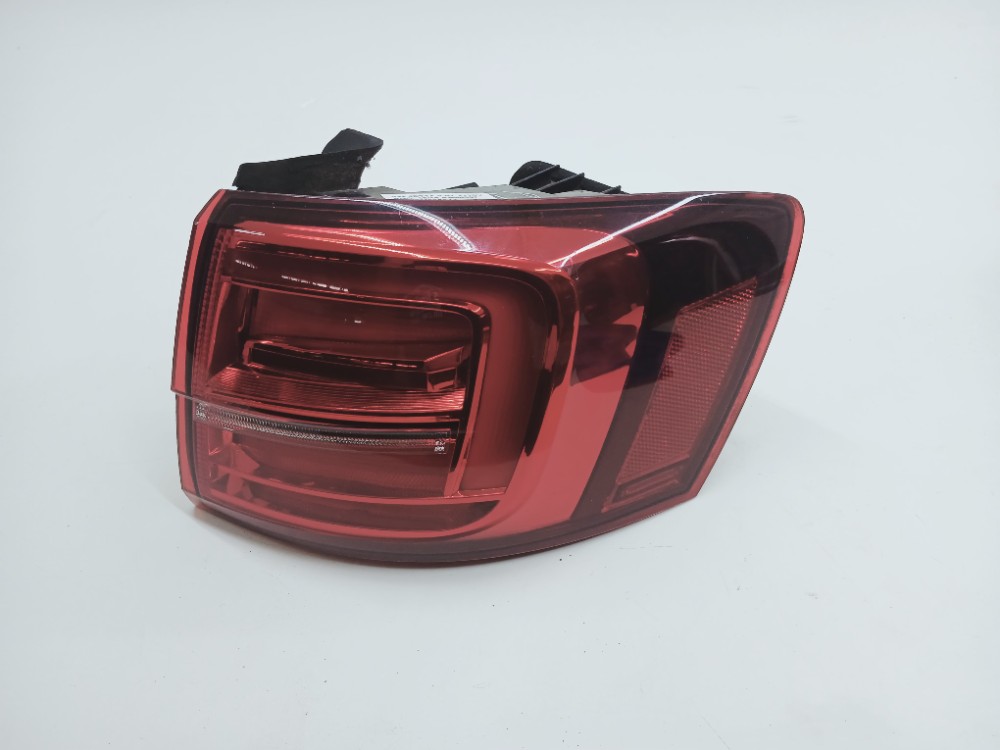 Lanterna Direita Vw Jetta 2.0t 2016 5c6945310d Direito/passageiro
