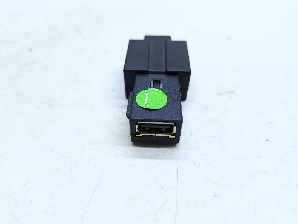 Entrada Usb Central Vw Tiguan Tsi 2.0 2019 5u0035726