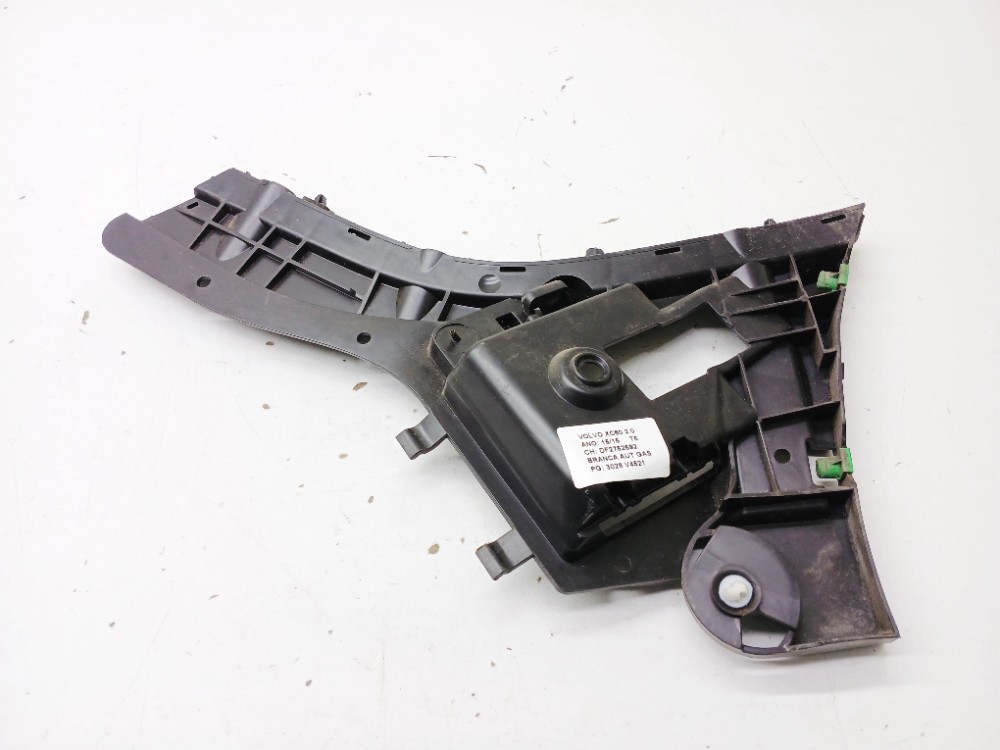 Guia Parachoque Traseiro Esquerdo Volvo Xc60 2.0 Turbo 2015