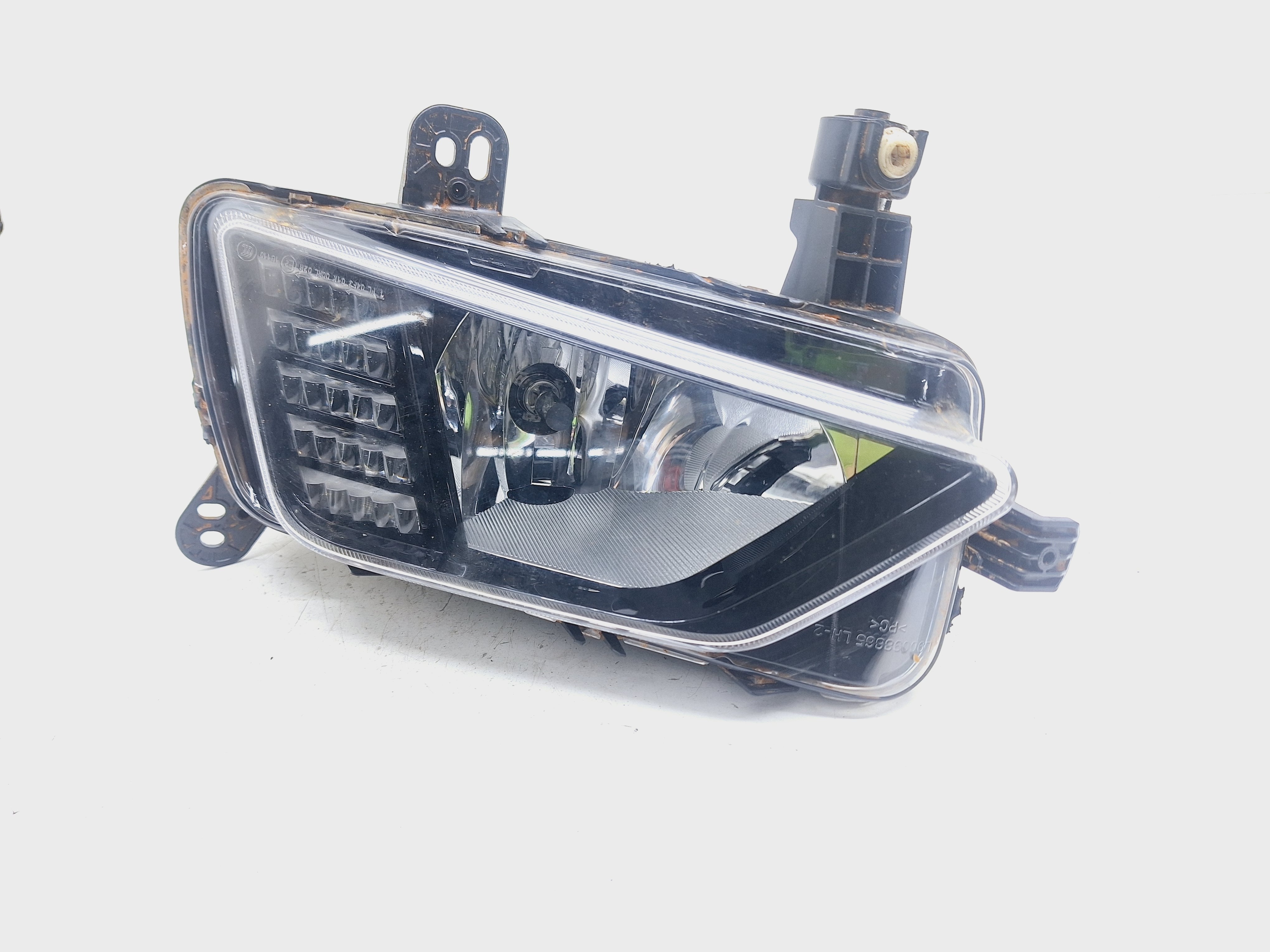 Farol Milha Esquerdo Vw Polo Gts 1.4 2021 2022 2g0941661a Branco