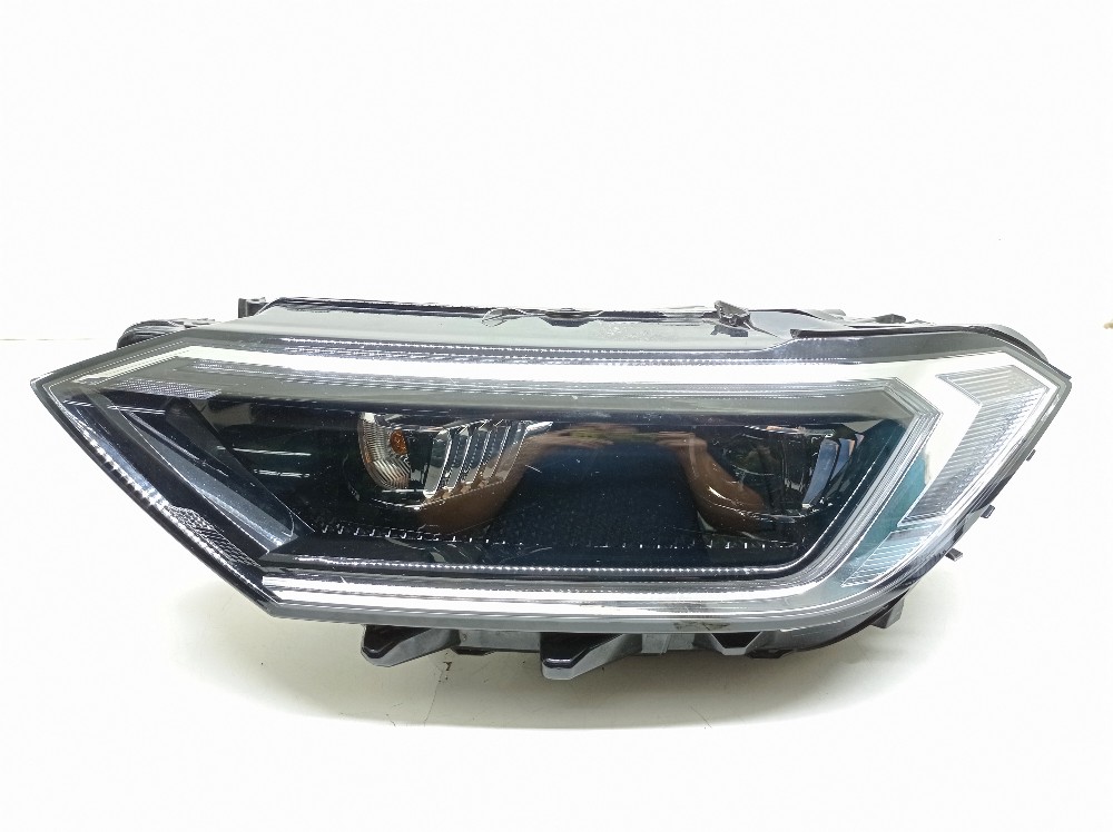 Farol Dianteiro Esquerdo Vw Jetta Gli 2.0 2019 17b941035c Esquerdo/motorista