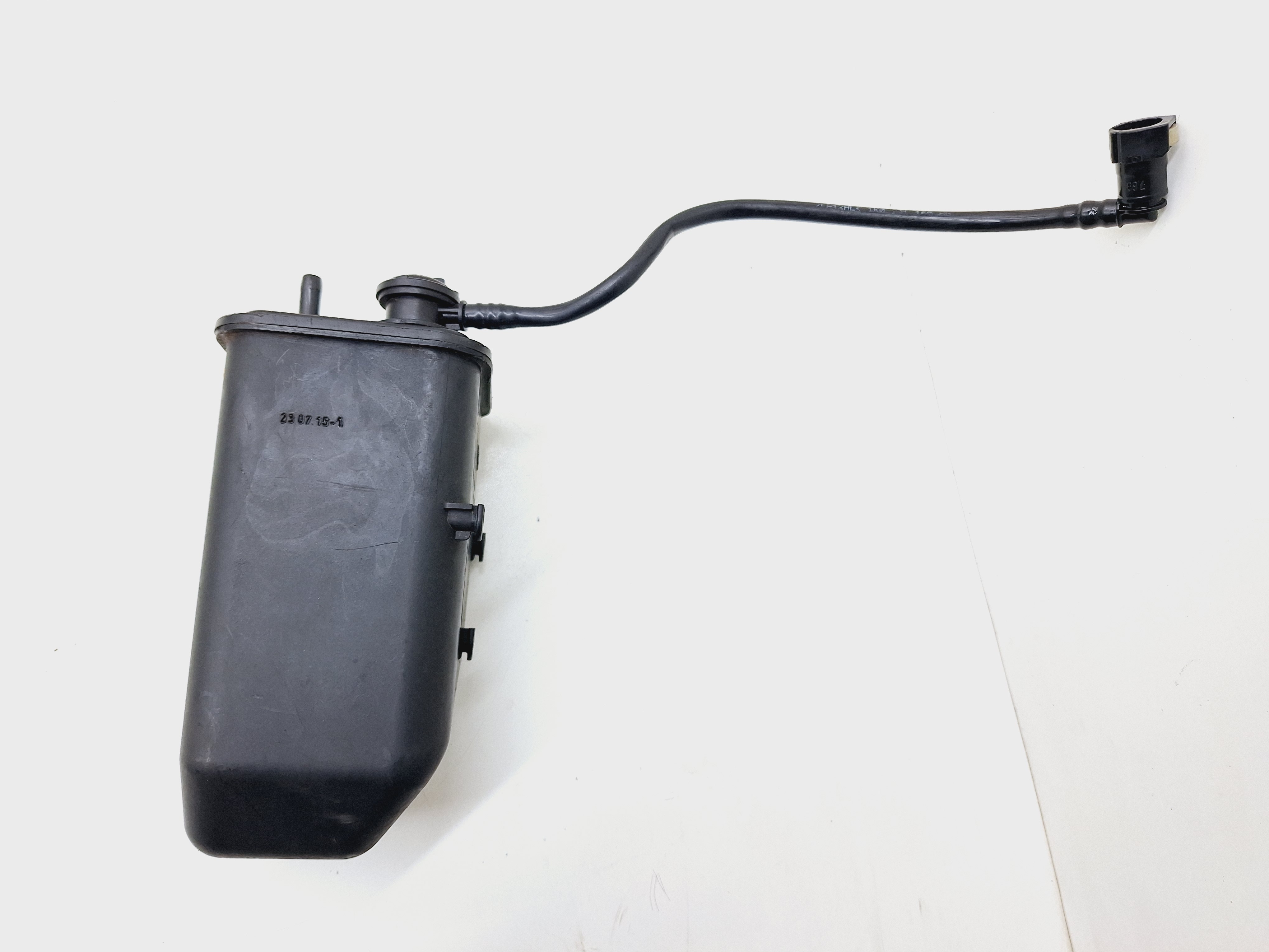 Filtro Canister Volkswagen Jetta 2.0 2015 2016 1k0201801e