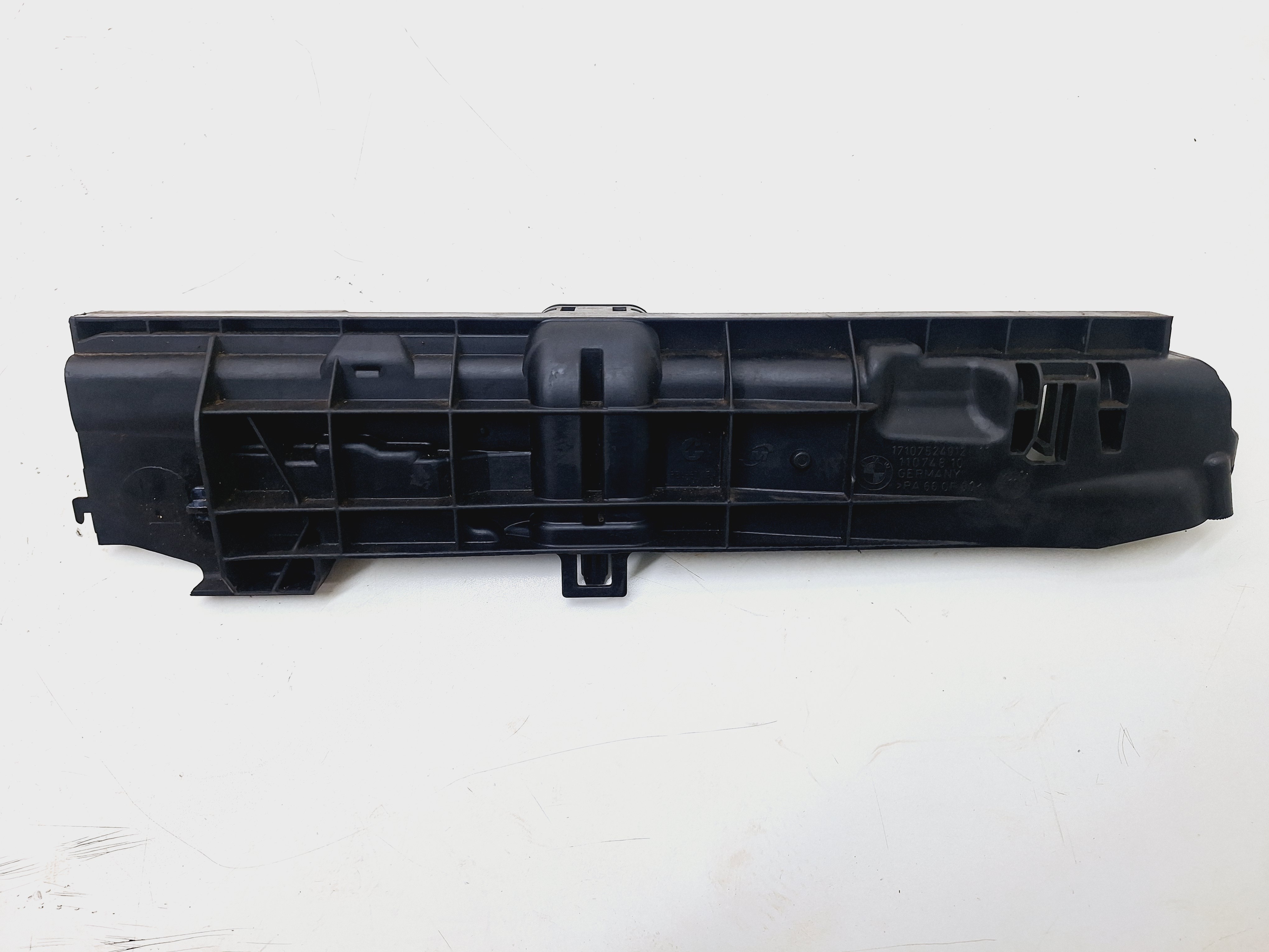 Defletor Esquerdo Radiador Bmw X1 2.0 2010 N11074810