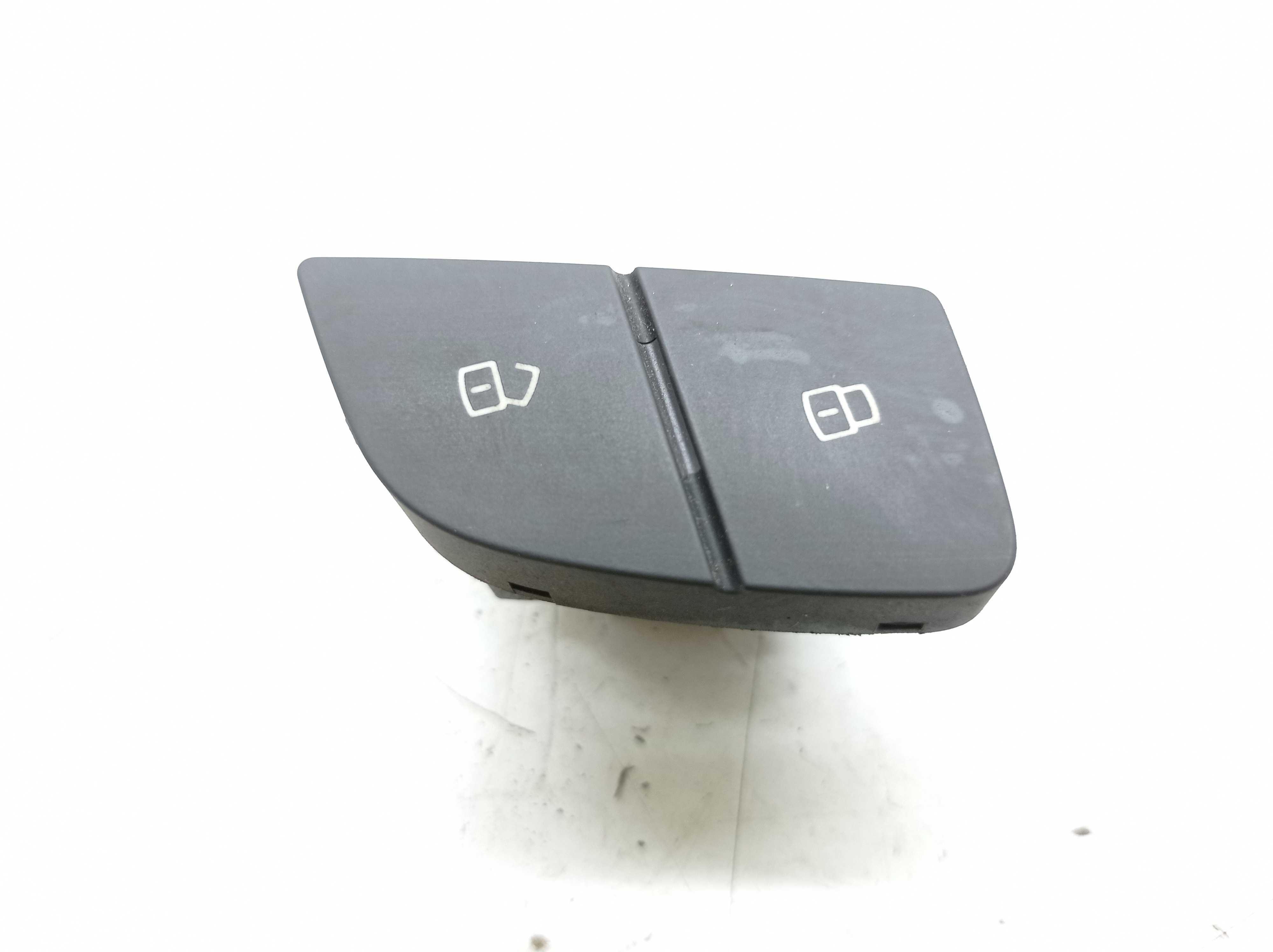 Botão Trava Destrava Audi A1 Tfsi 1.4 2011 / 2012