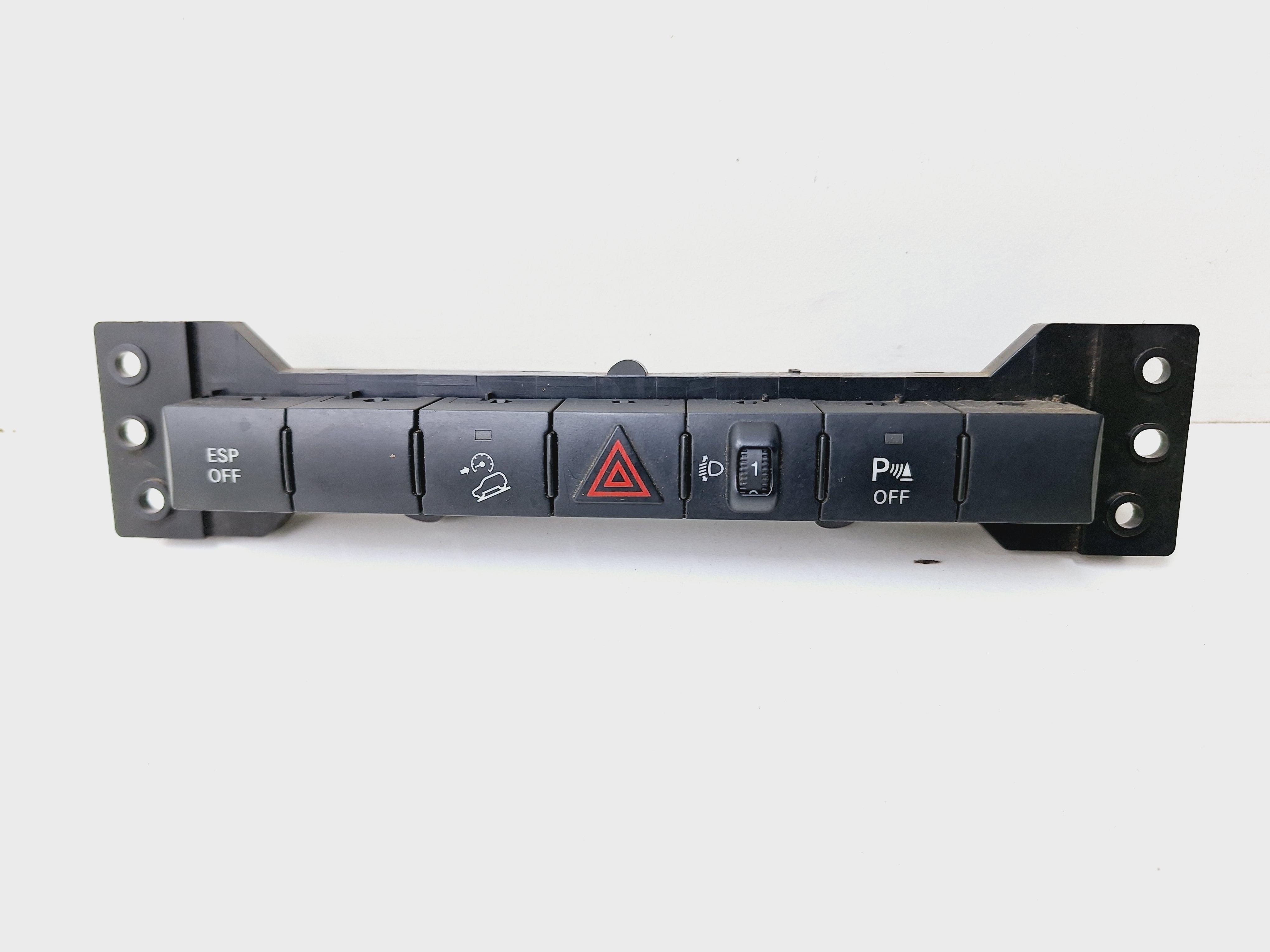 Botão Pisca Alerta Jeep Grand Cherokee 2009 Nºp04602851ad Preto