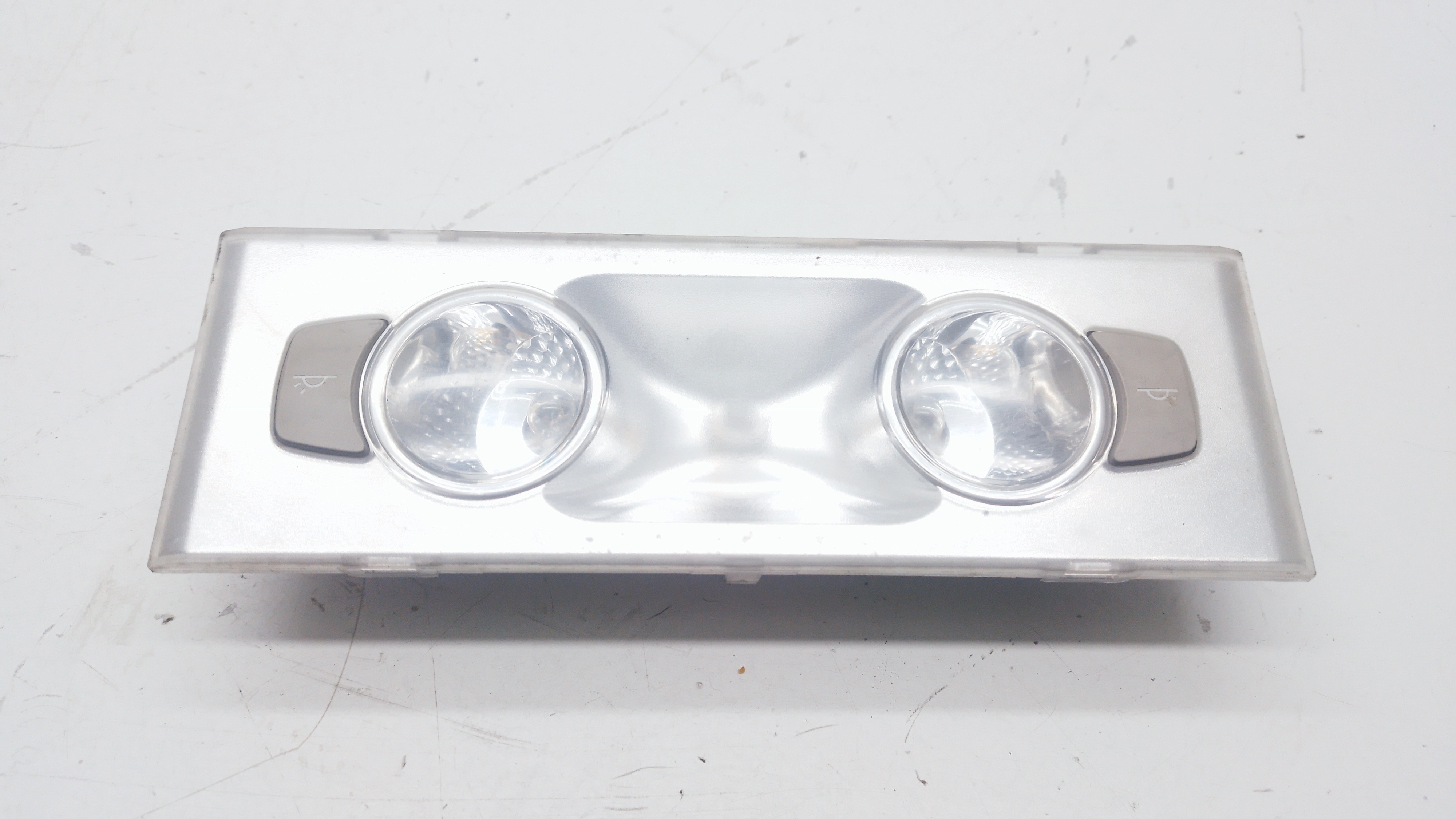 Luz Teto Cortesia Traseira Gm Omega 3.6 2008 Nº1212106247e