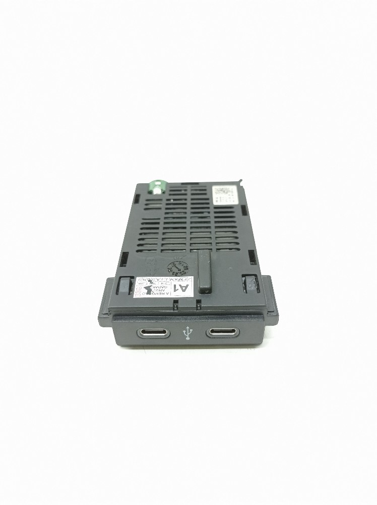 Entrada Usb Auxiliar Vw Virtus Tsi 1.4 2023 2g6035736