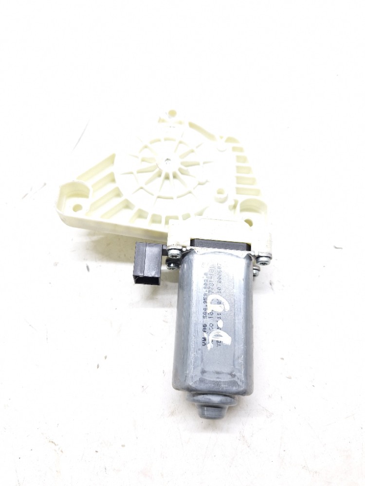 Motor Maquina Vidro Dianteiro Direito Vw Jetta Tsi 1.4 2019