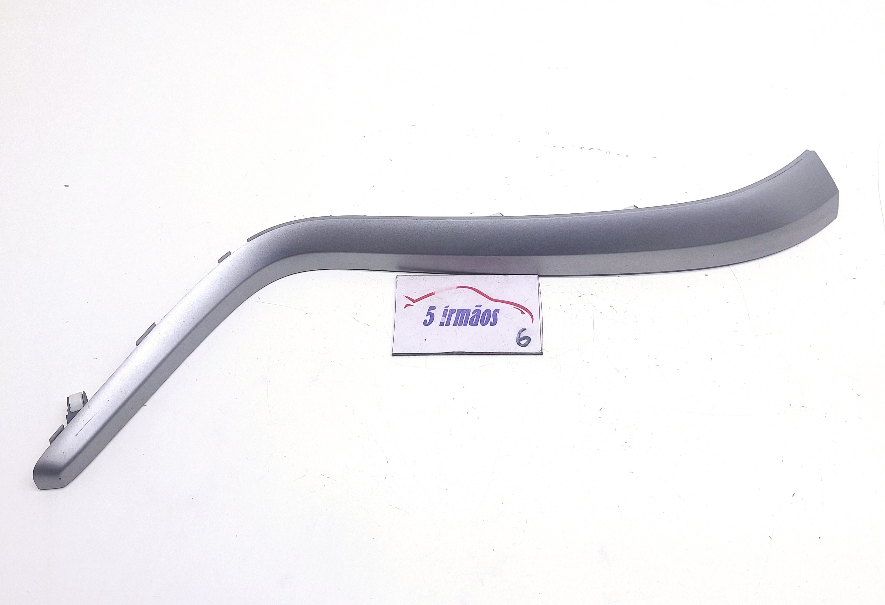 Acabamento Painel Esquerdo Suzuki Grand Vitara 2.0 2011 Prata