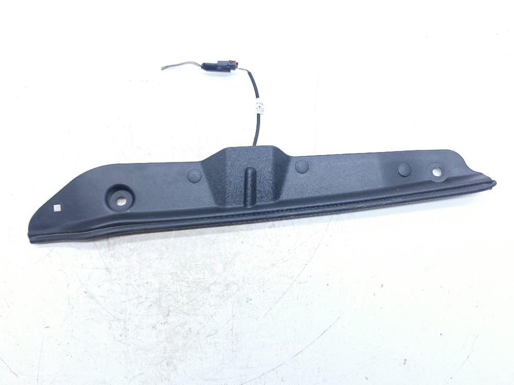 Sensor Esquerdo Tampa Traseira Equinox 2.0 2019 84452420lh