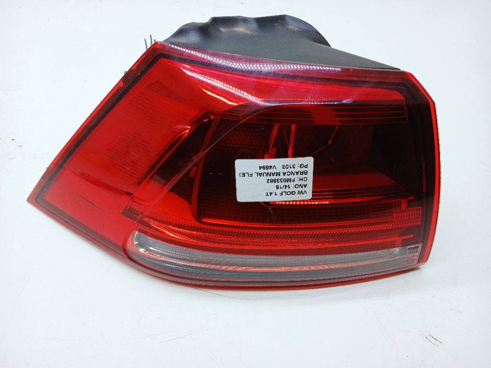 Lanterna Tampa Traseira Esquerda Vw Golf 1.4 2014 2015 Esquerdo/motorista