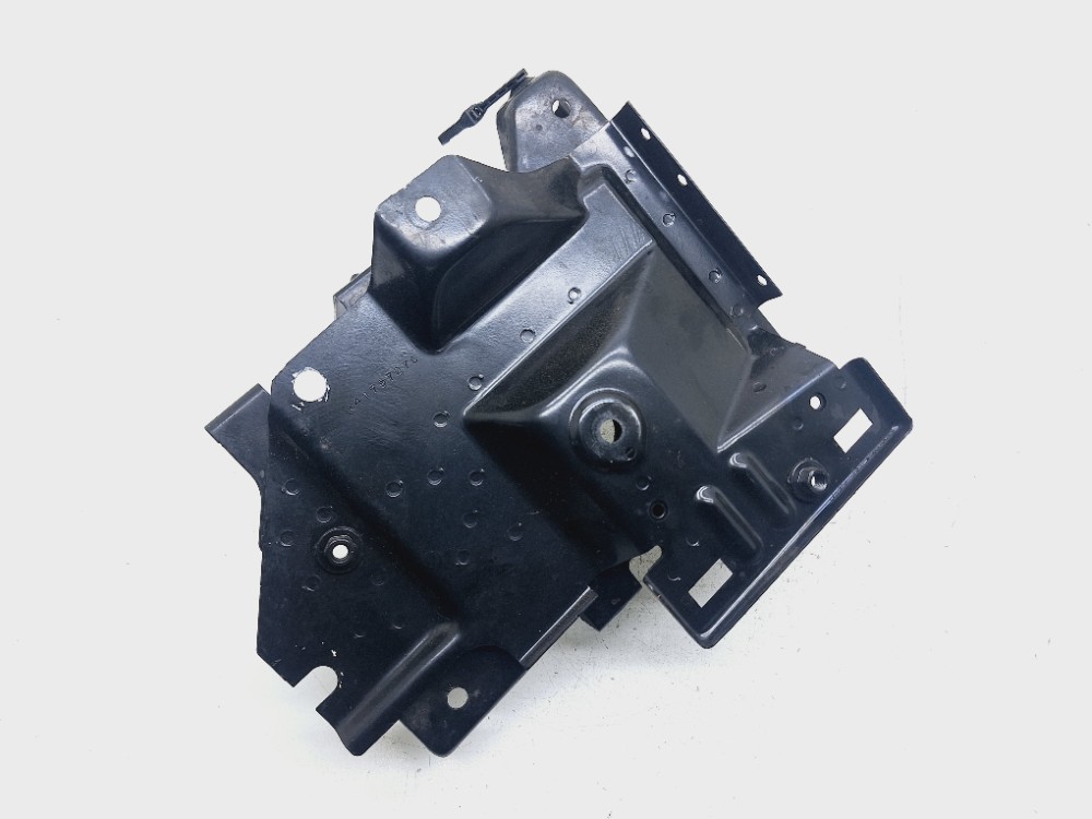 Suporte Base Bateria Gm Equinox 2.0 2017 2018 84179727c