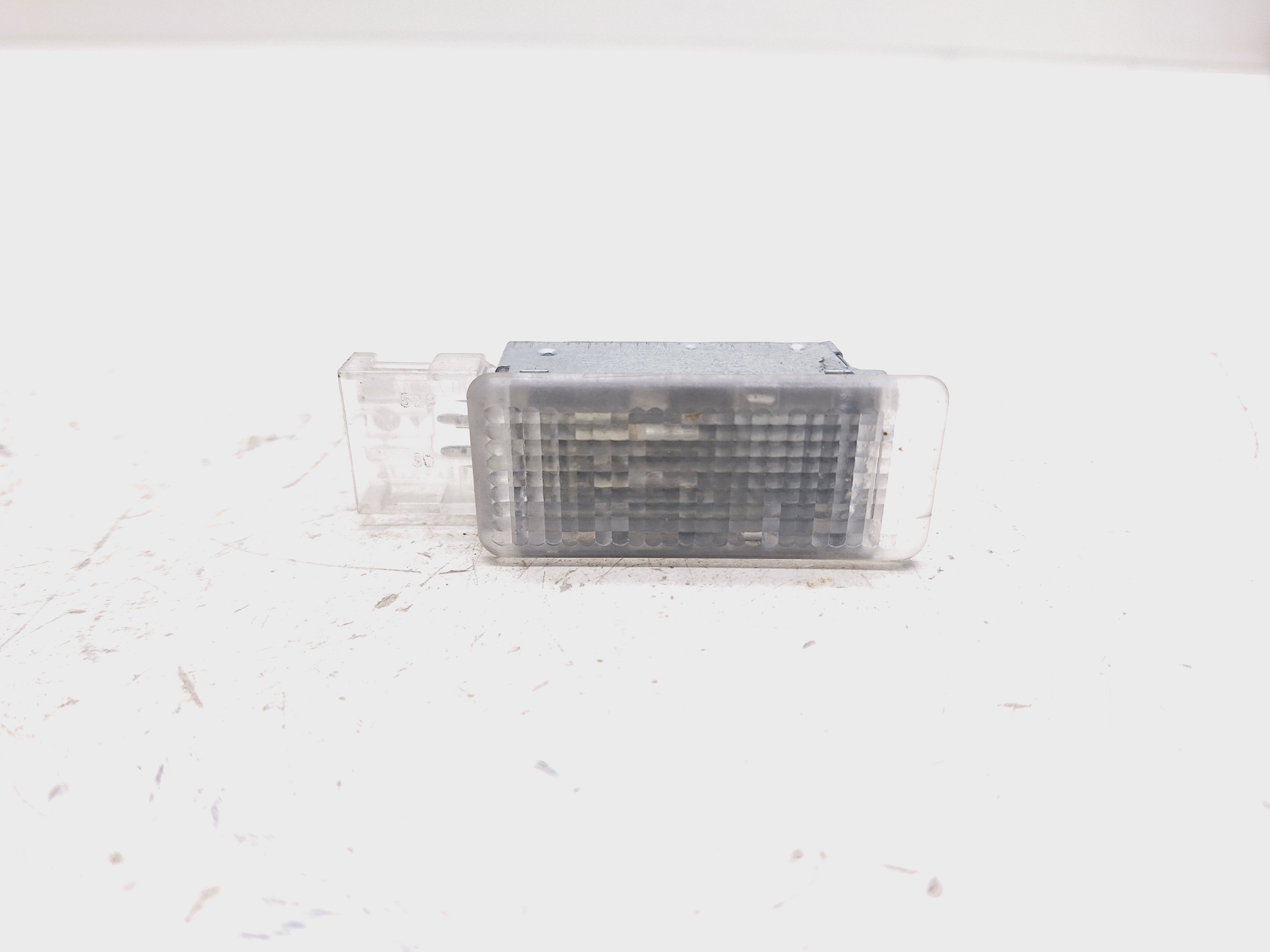 Luz Cortesia Porta Luvas Vw Jetta 2.0 2015 2016 5l0947565