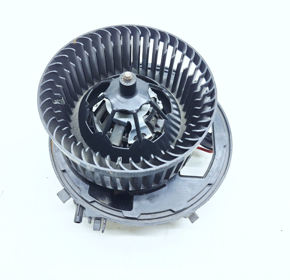 Ventilador Ar Condicionado Vw Passat Tsi 2.0 2018 3q1819021d